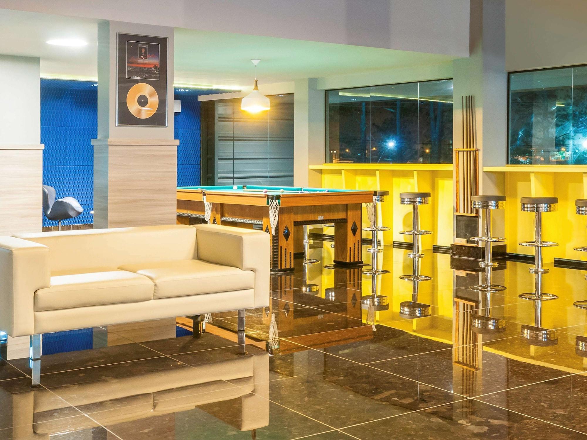 Bar/Salón Ibis Styles Sao Mateus