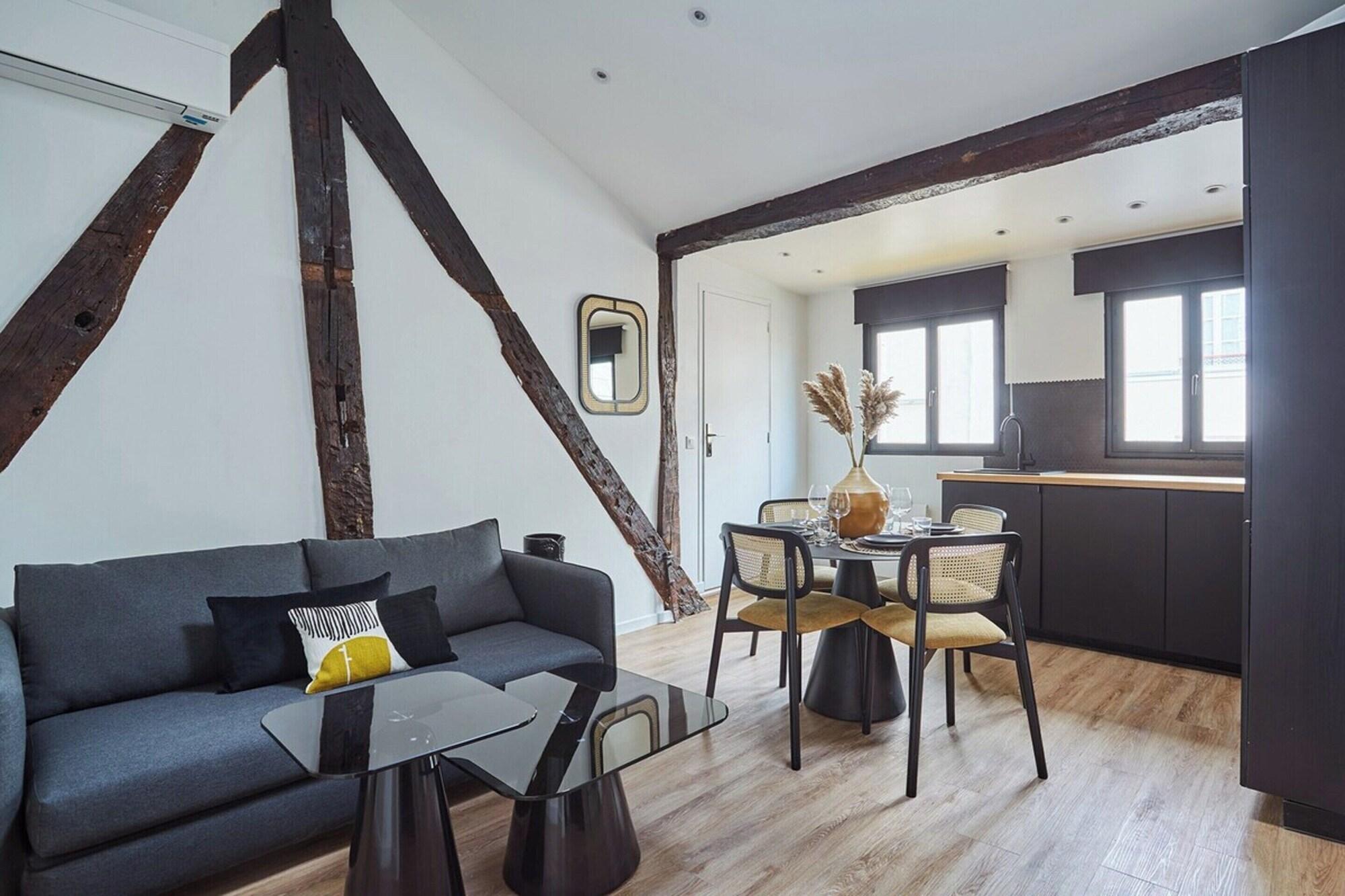 Varios Apartment AC 2 Bedrooms Le Marais Beaubourg