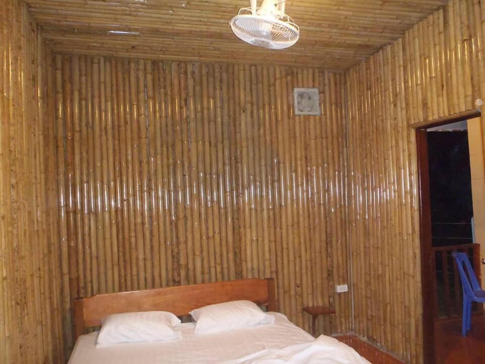 Habitación Chomdoy Bungalow & Restaurant