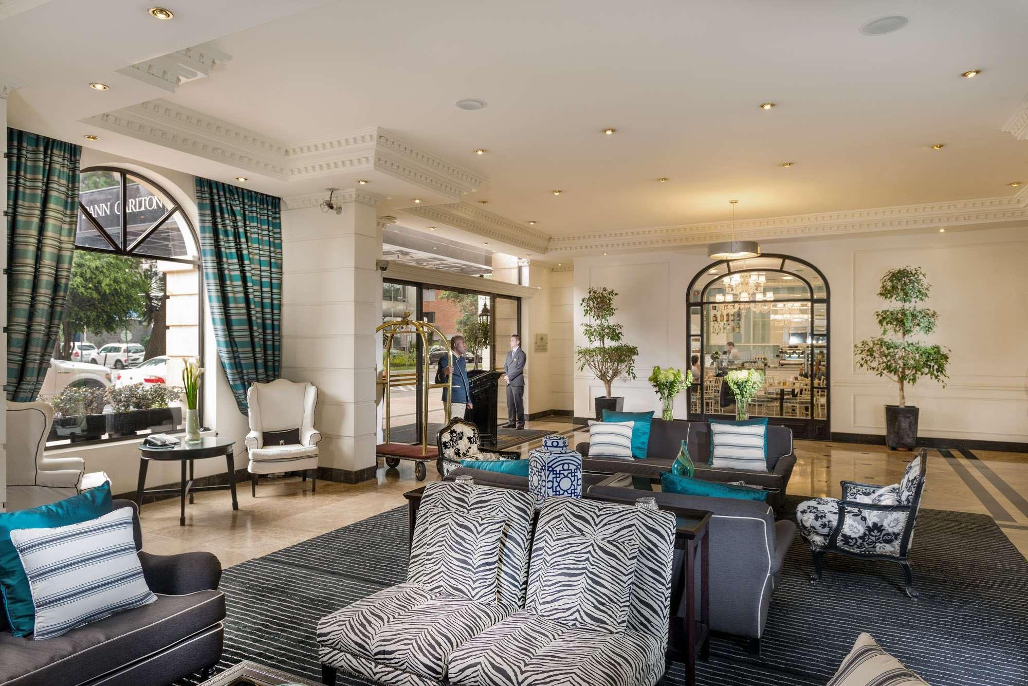 Vista Lobby Hotel Dann Carlton Quito
