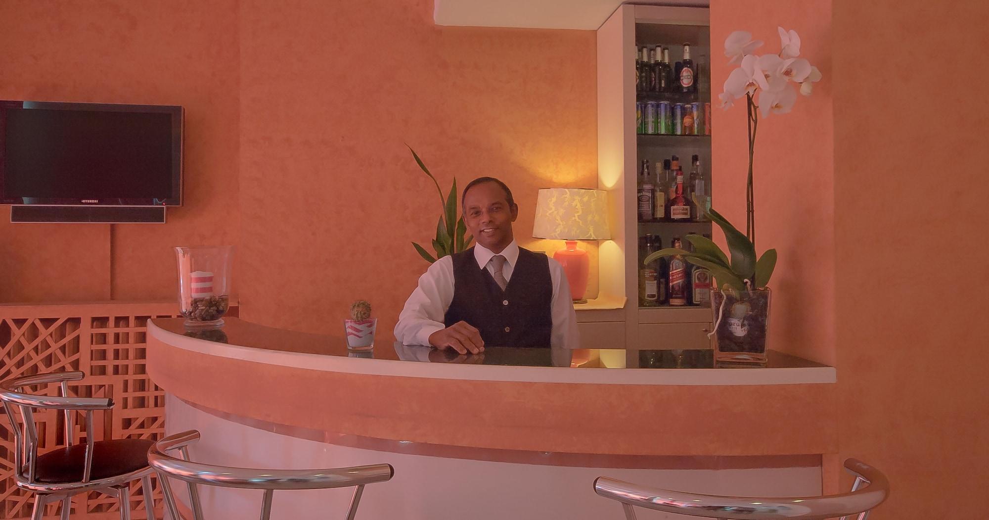 Bar/Salón Hotel Meridiana