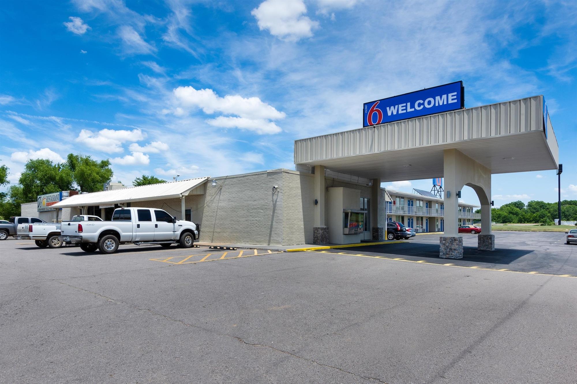 Varios Motel 6 Van Buren, AR