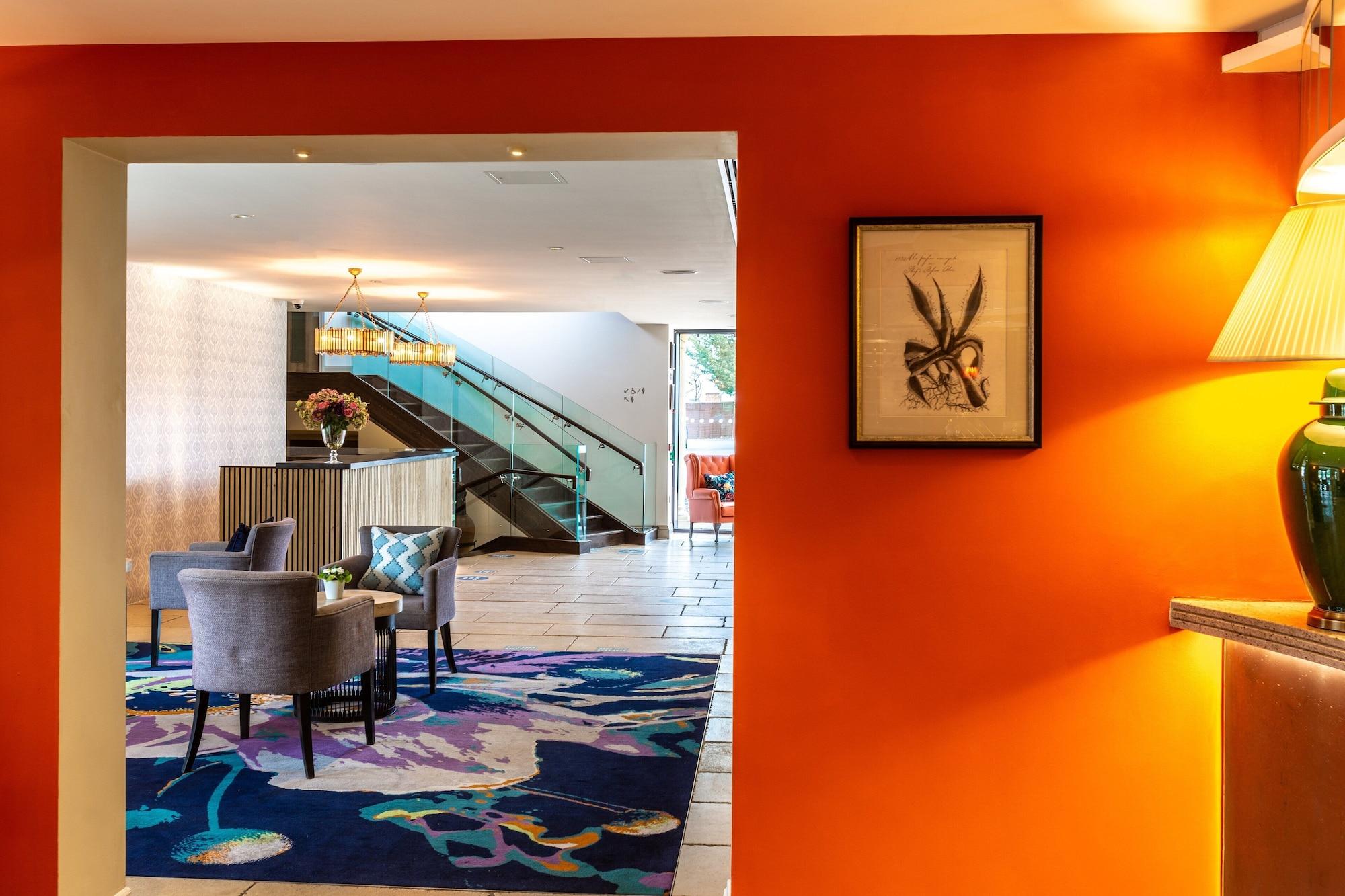 Vista Lobby Hogarths Hotel