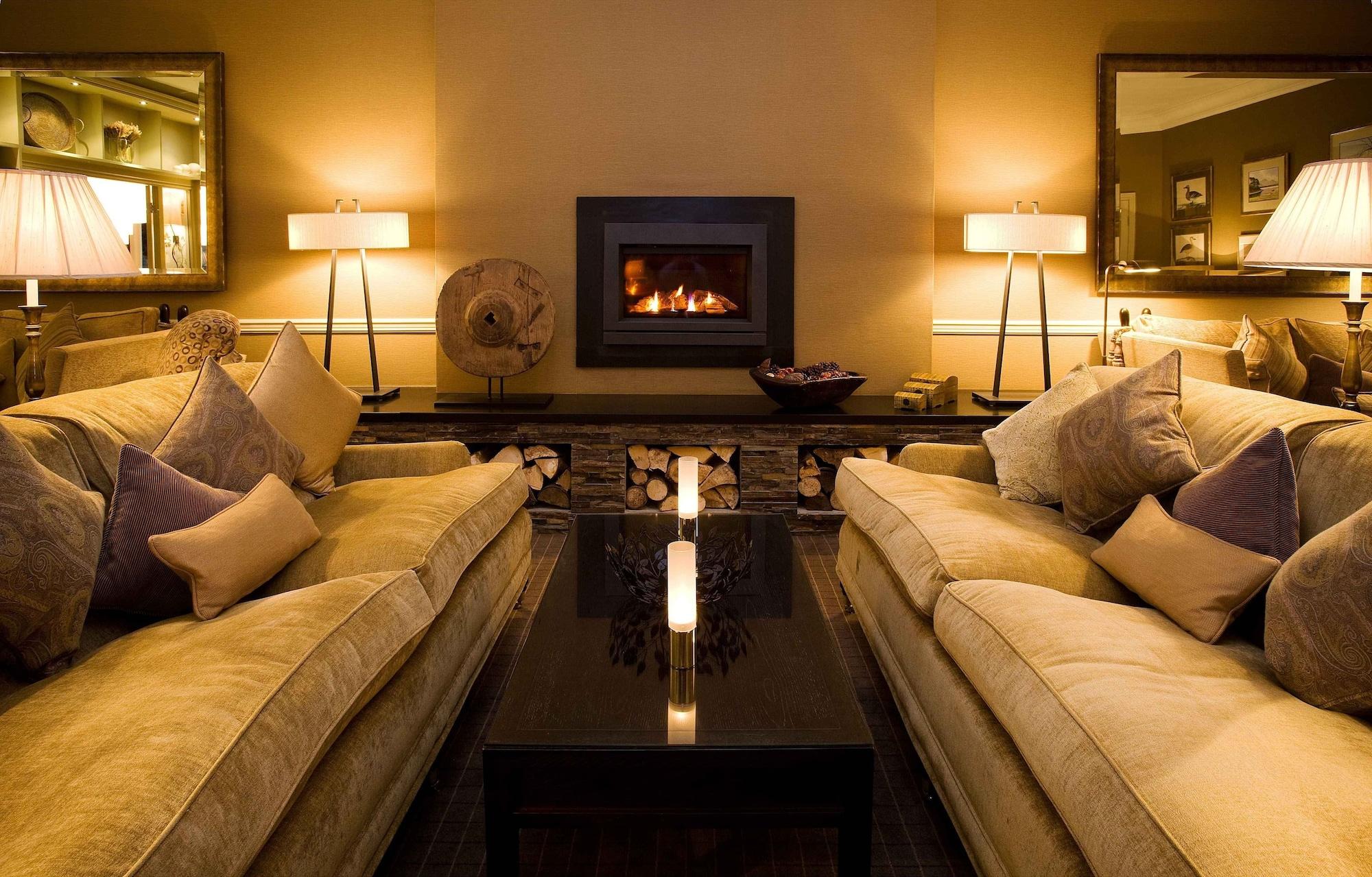 Vista Lobby Gilpin Hotel & Lake House