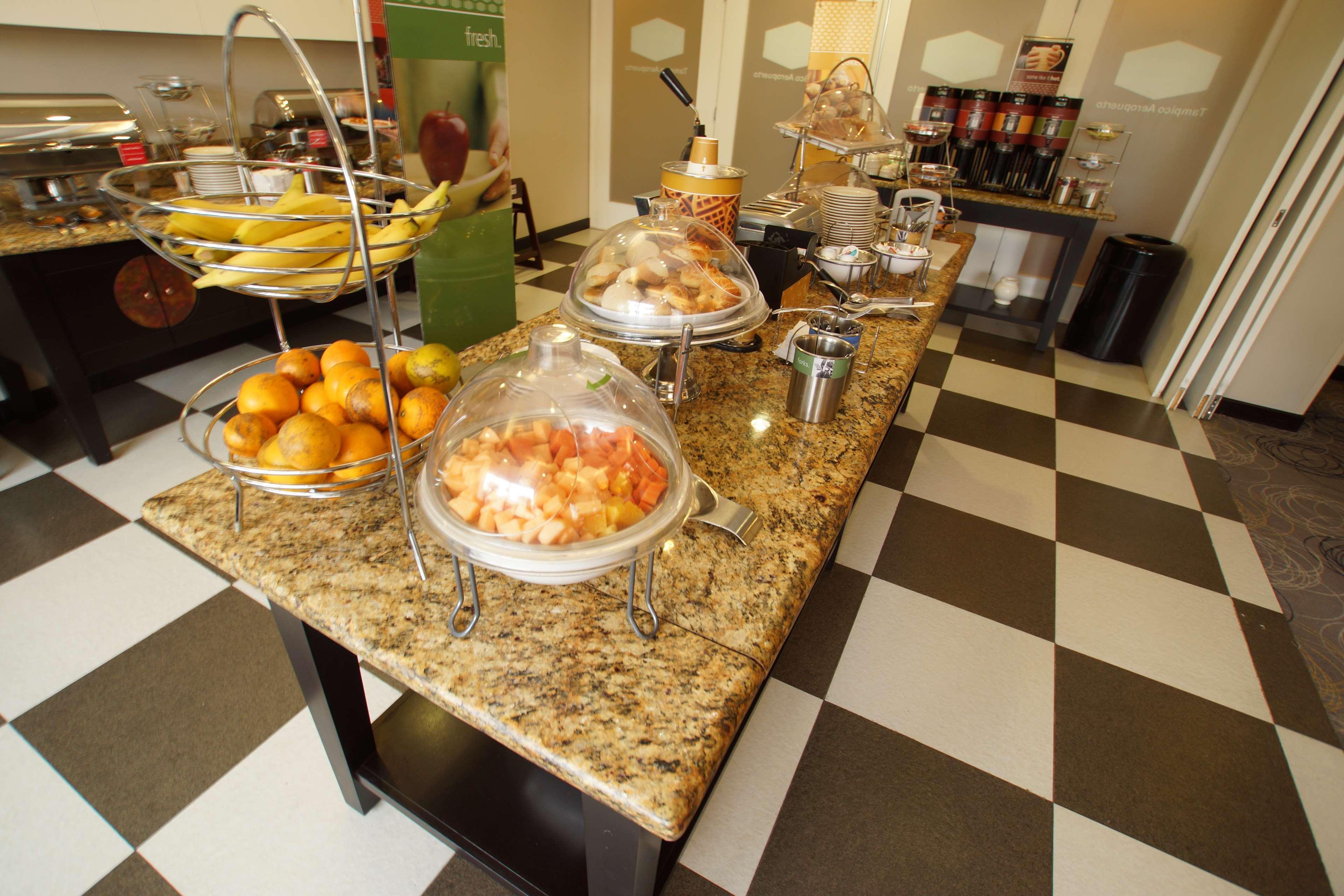 Restaurant Hampton Inn by Hilton Tampico Aeropuerto