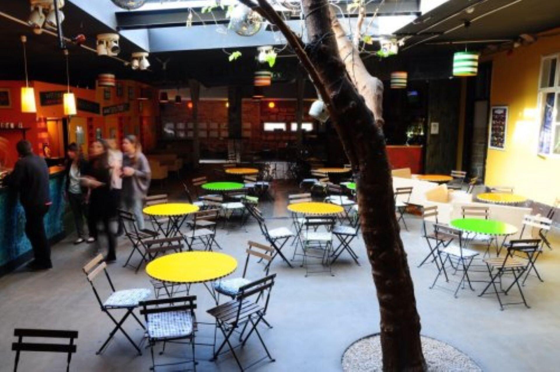 Bar/Salón GoodMo Budapest Smart Rooms