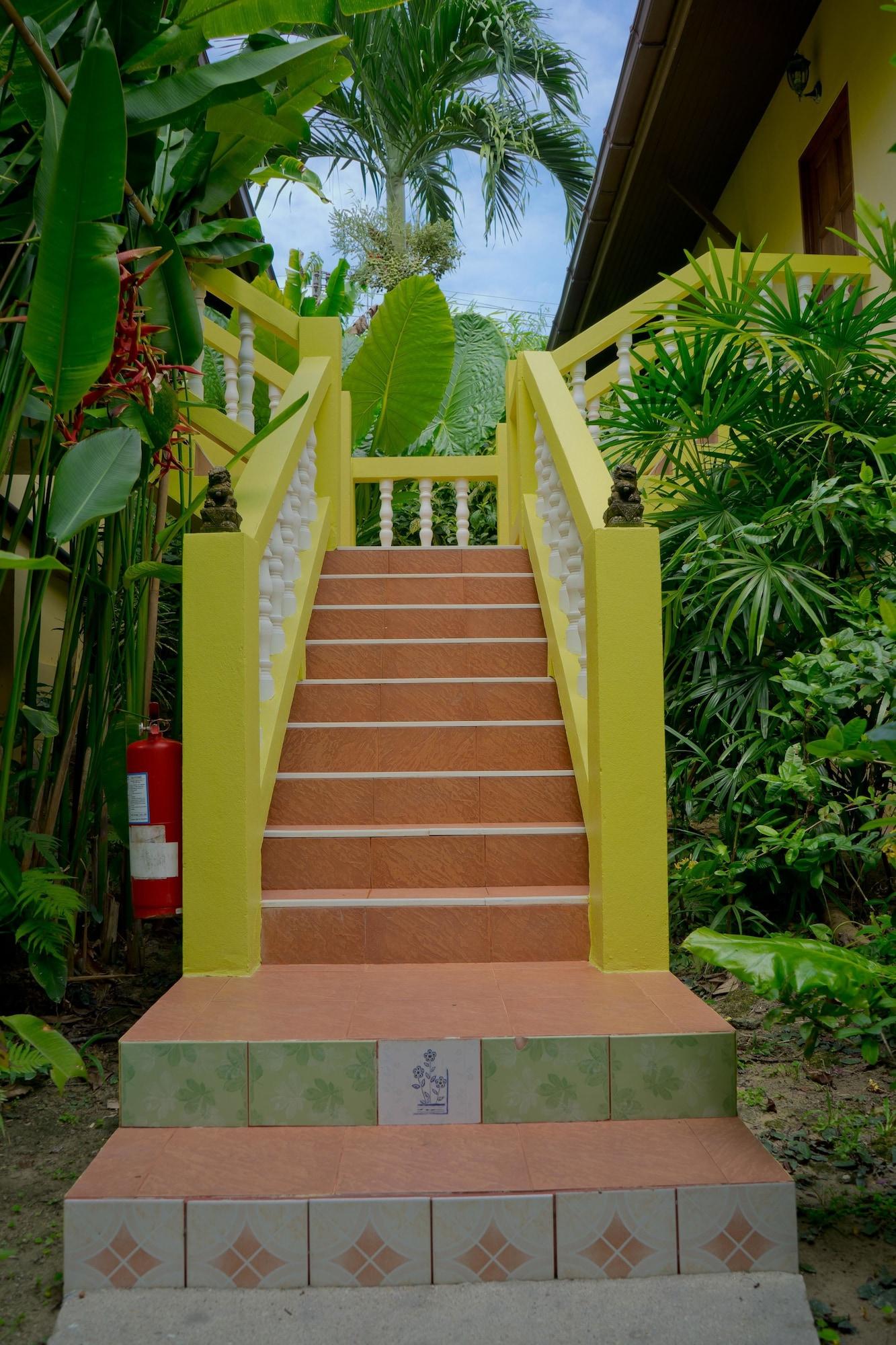 Varios Chez Charly Bungalow