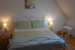 Alojamiento - Large farmhouse with pool & games room. PERFECT FOR FAMILIES. Central location