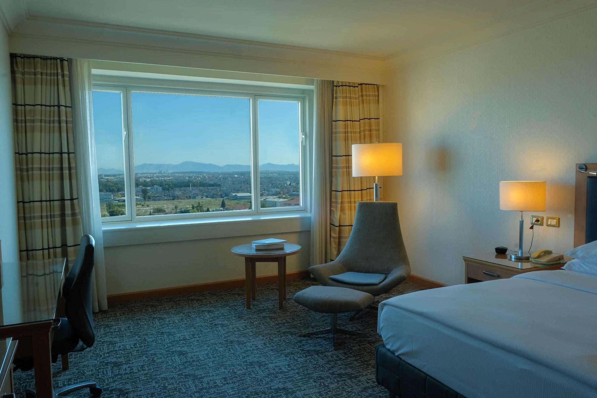 Habitación Adana Hilton SA