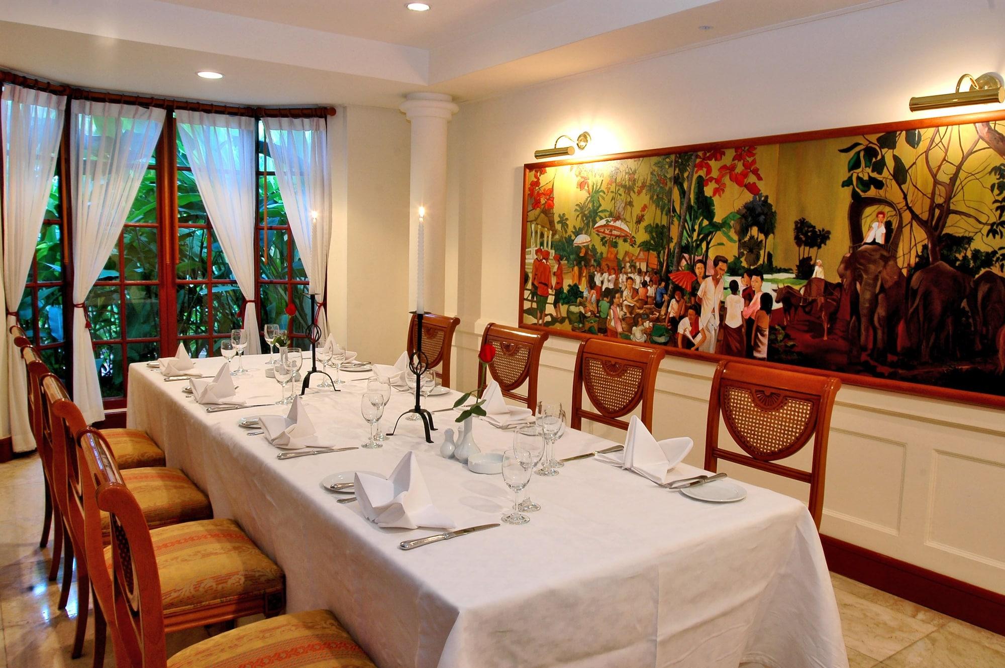 Restaurant Settha Palace Hotel