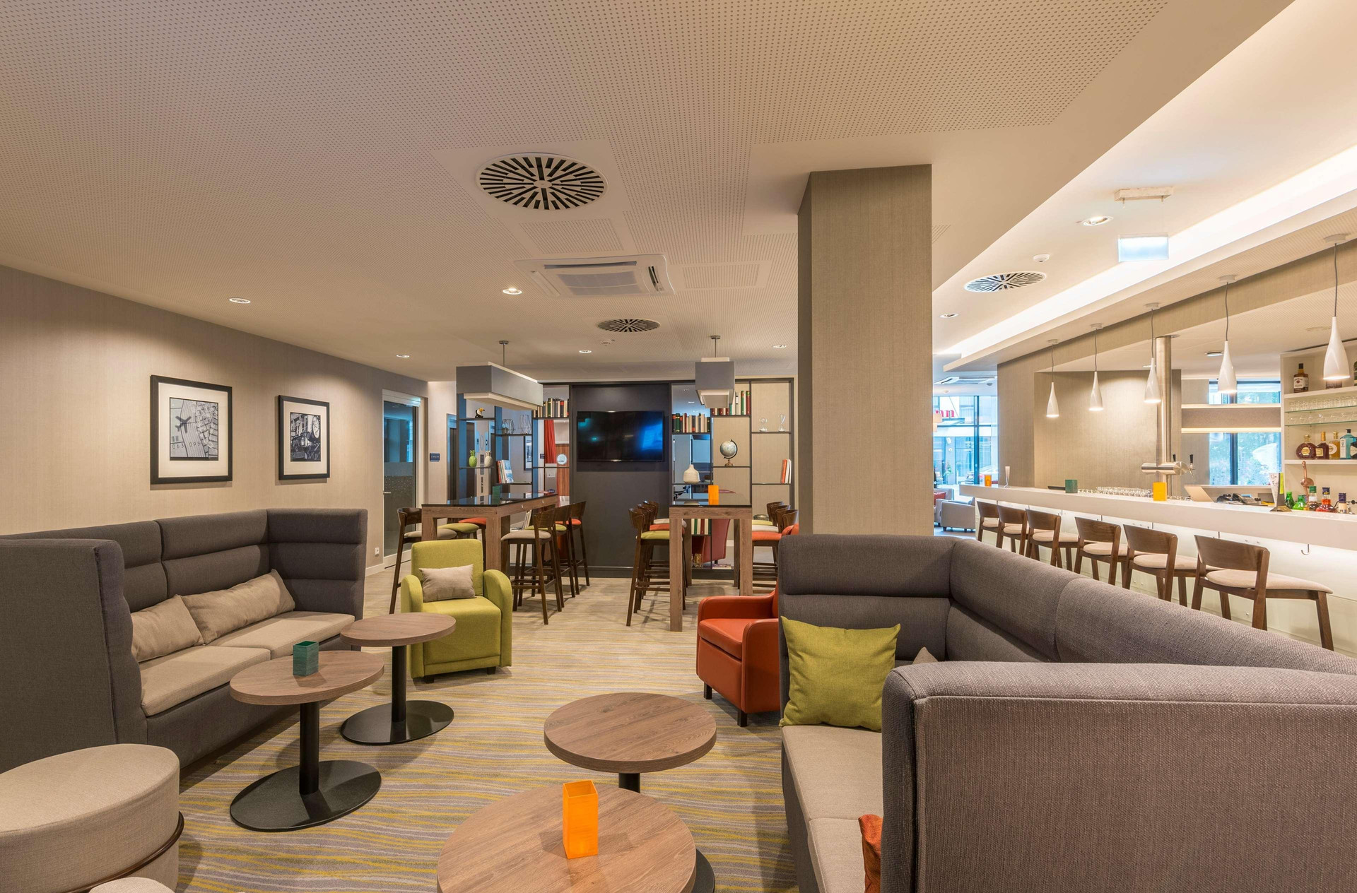 Vista Lobby Hampton by Hilton Munich City West