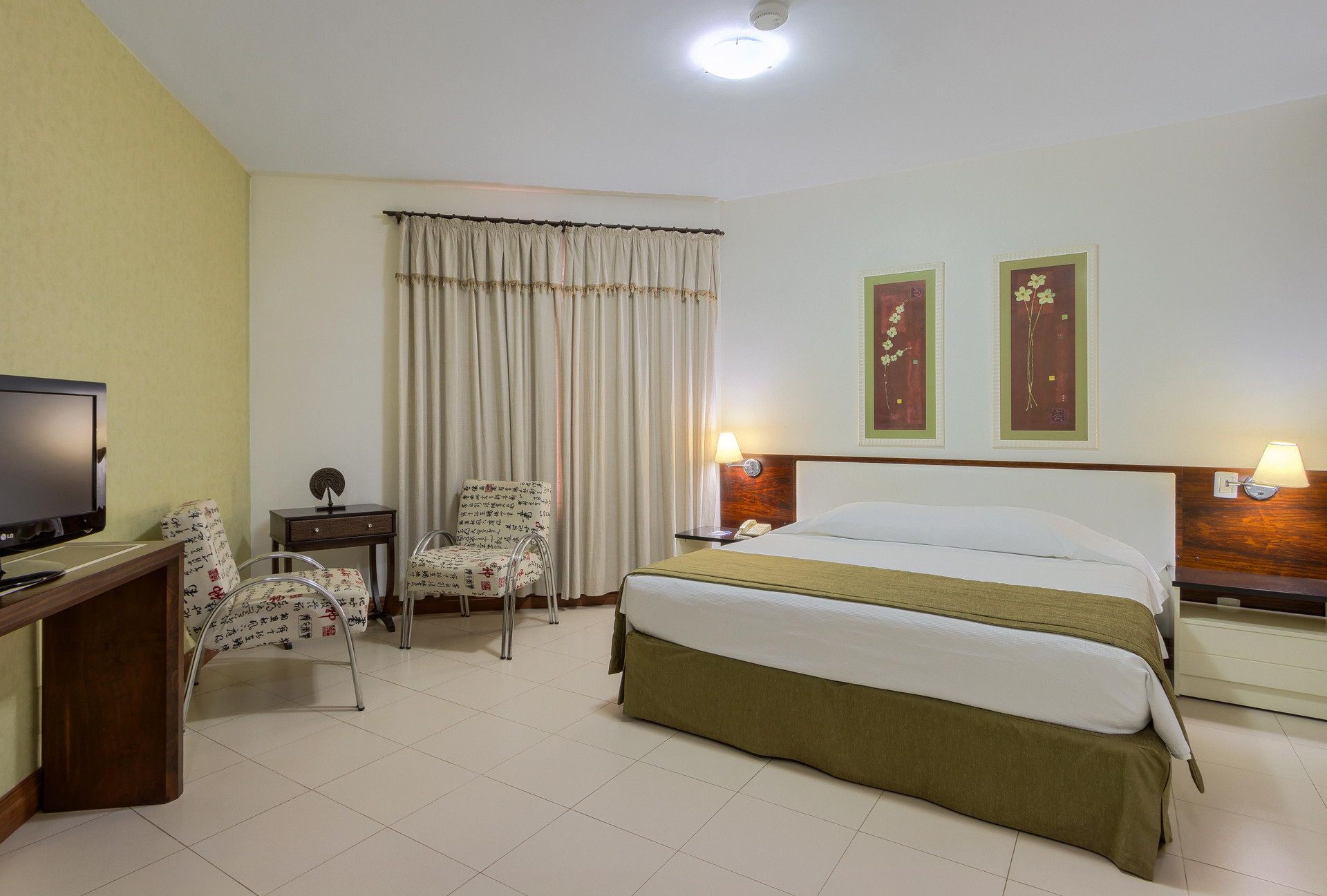 Equipamiento de Habitación Ibis Styles Cuiabá