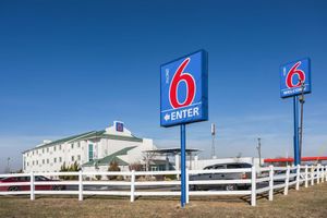 Alojamiento - Motel 6 Dale, IN