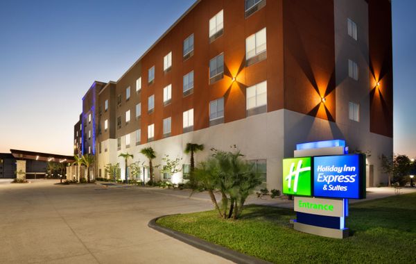 Holiday Inn Express & Suites McAllen - Medical Center Area by IHG