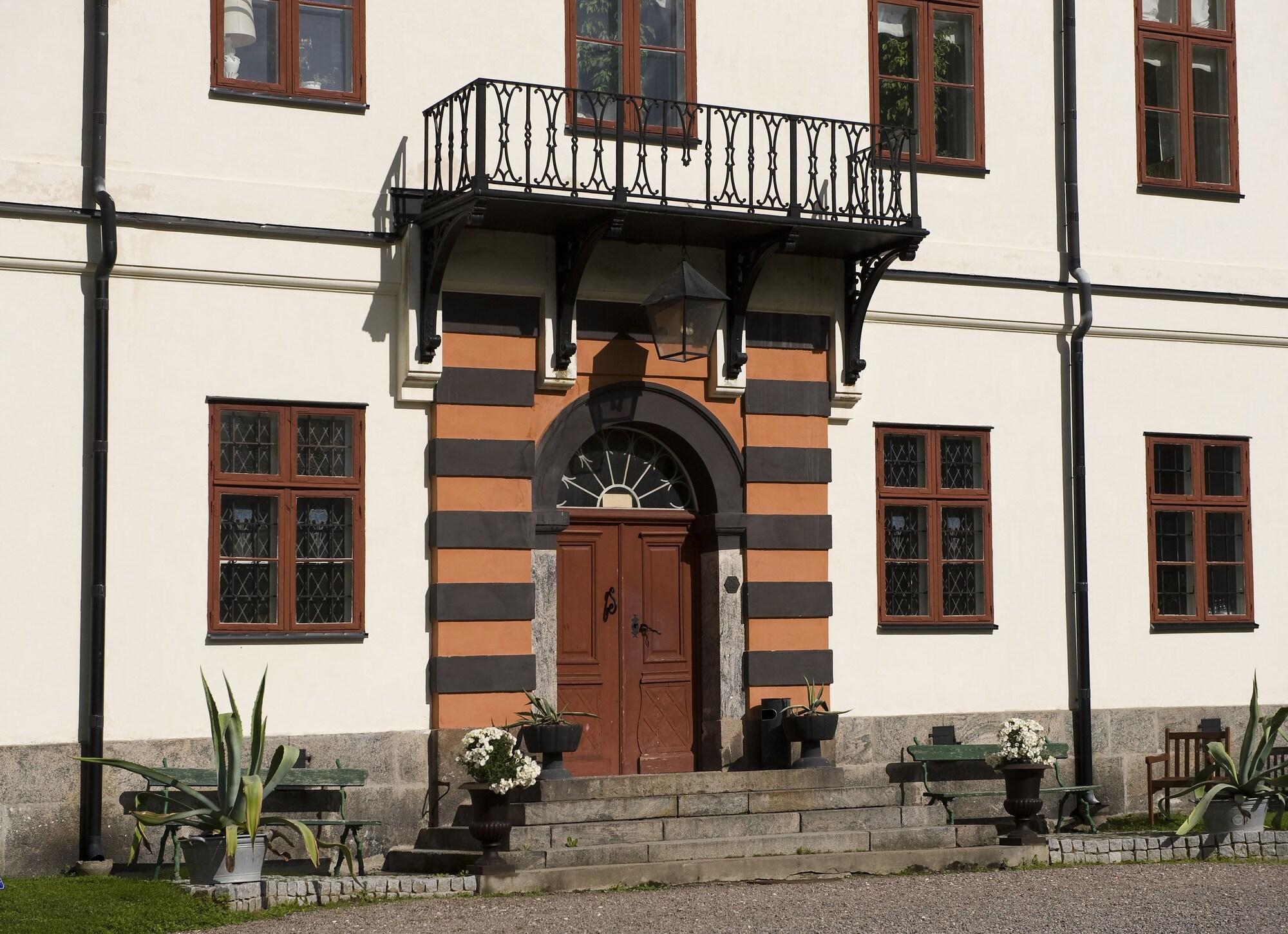 Vista Exterior Husby Säteri