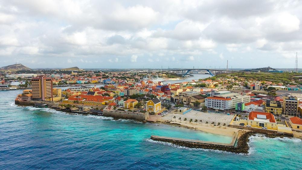 Playa Academy Hotel Curacao