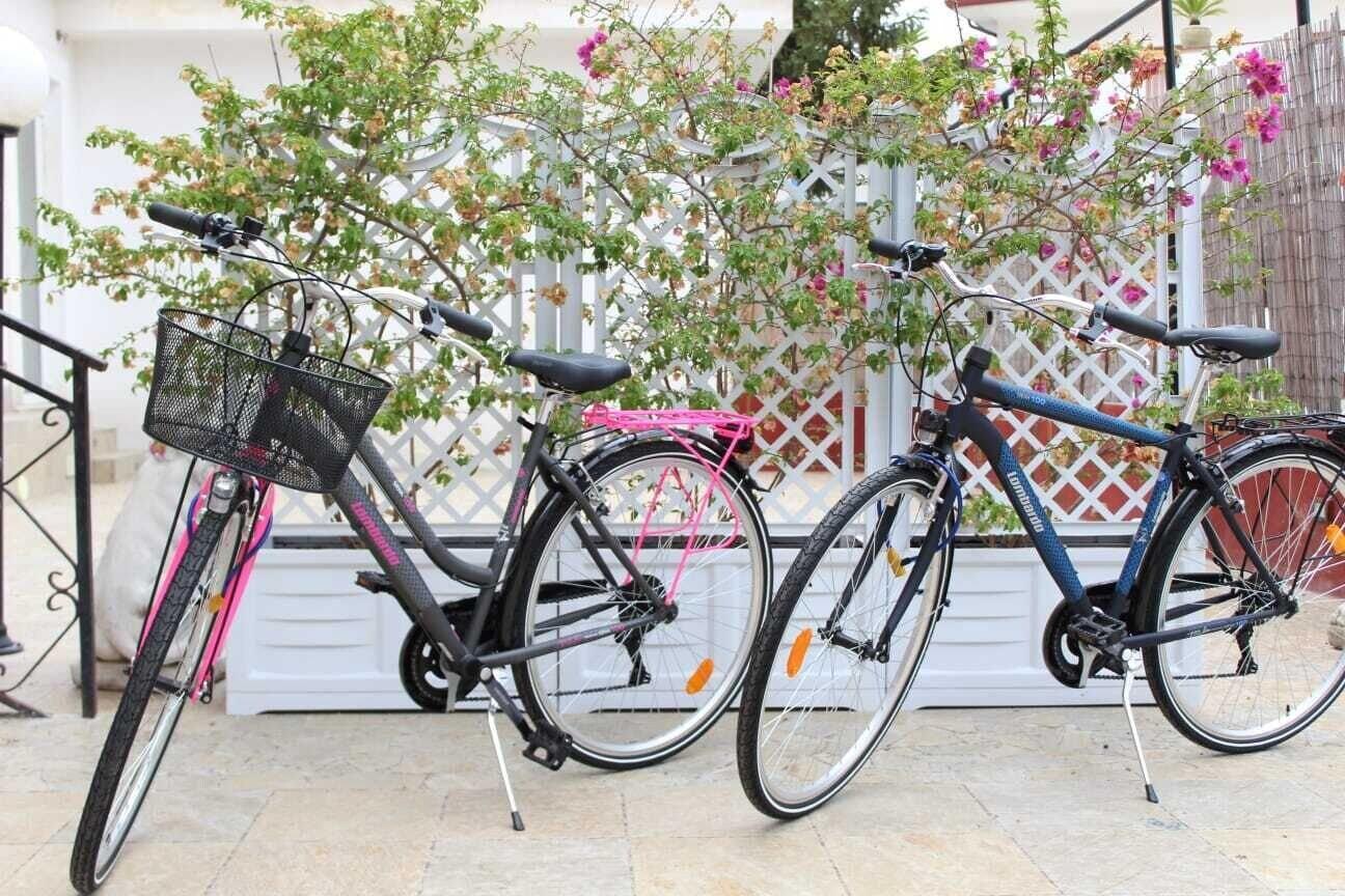 Varios Villa Ada B&B