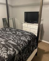 Alquiler Vacacional - Delightful 2-bedroom house with AC in Berkeley Iconixx Getaway STL