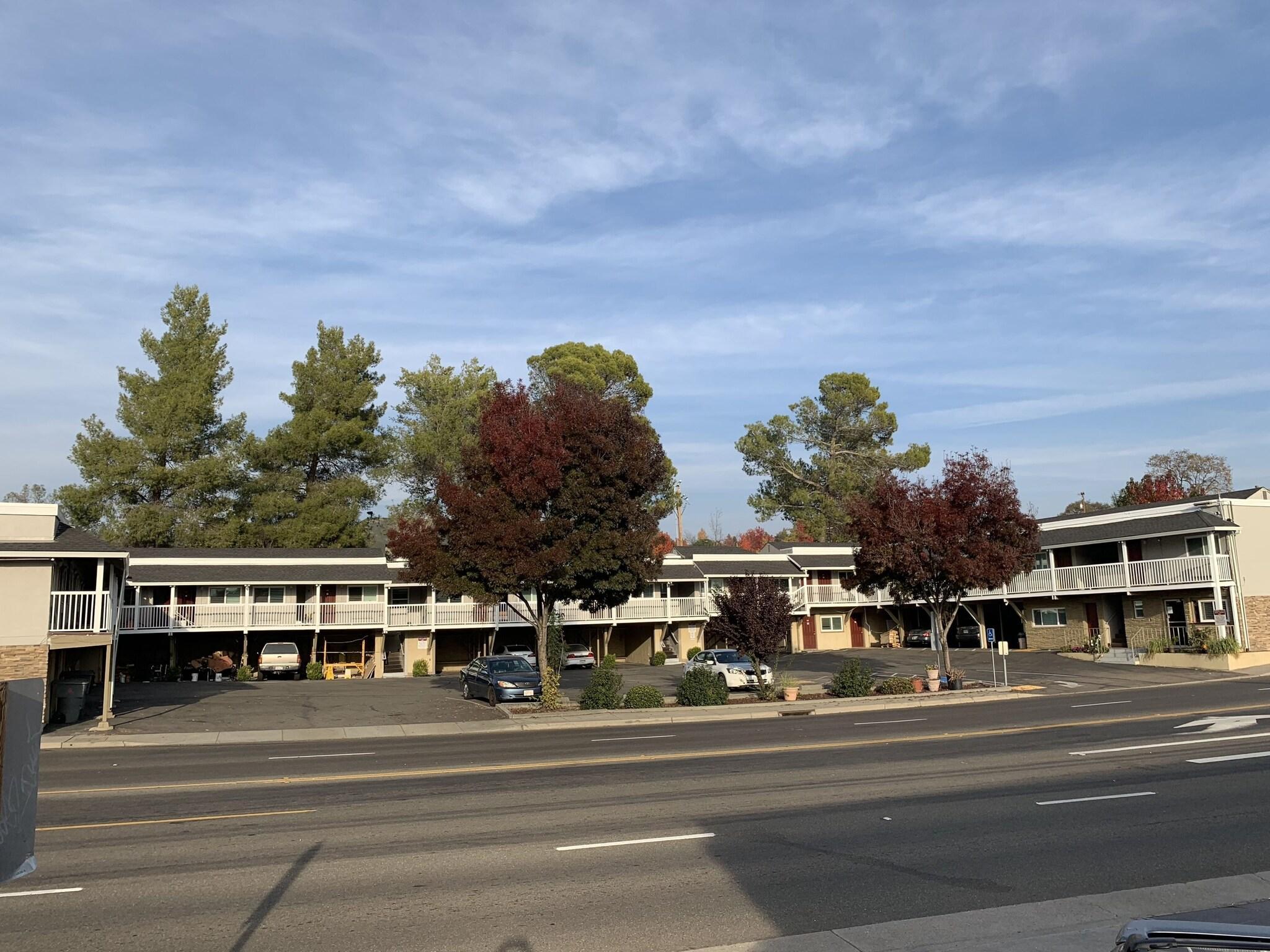 Vista Exterior Elmwood Motel