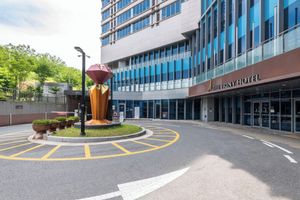Alojamiento - The Triny Urban Suites