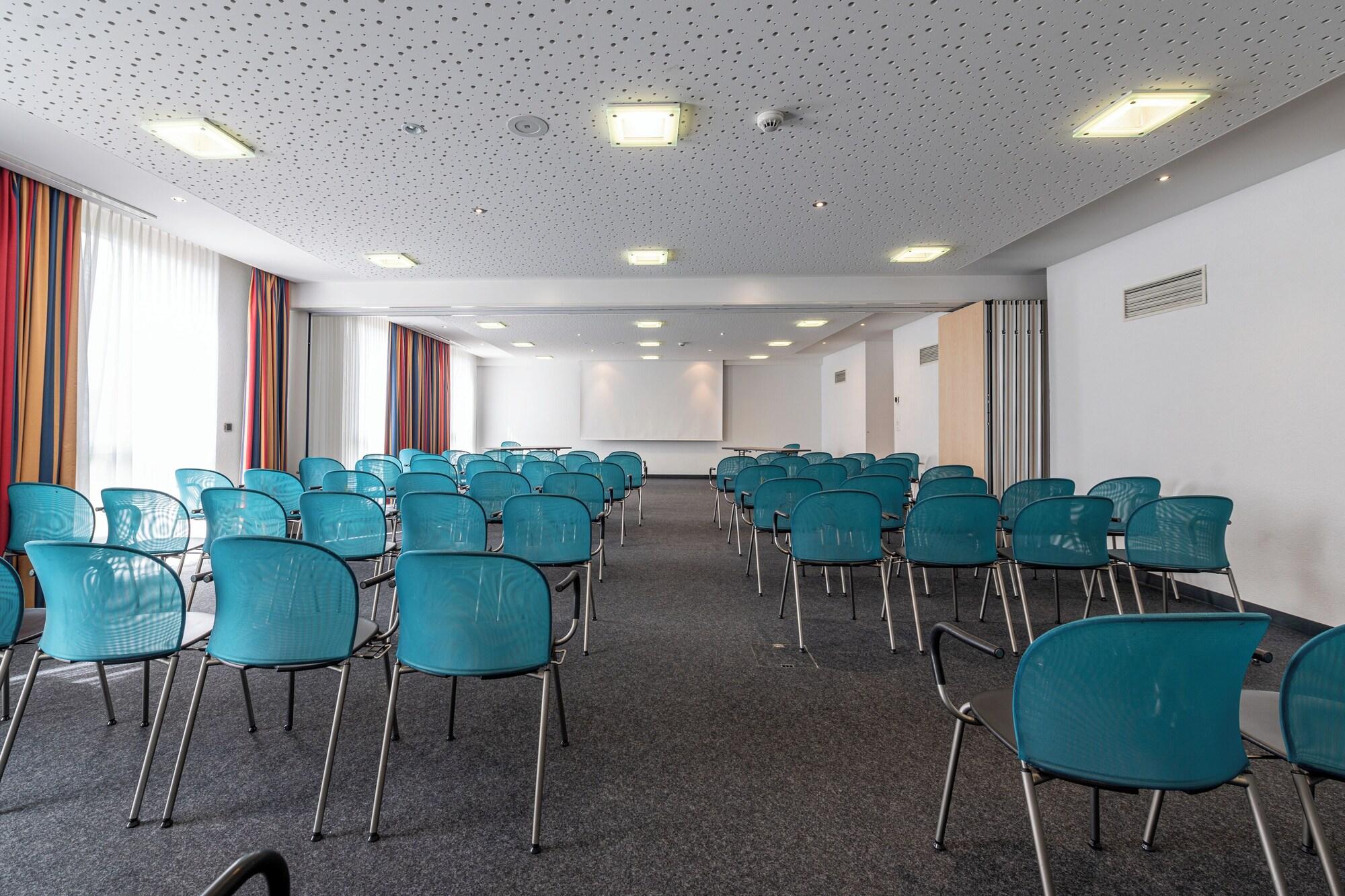 Sala de Reuniones B&B Hotel Lully 3 Lakes