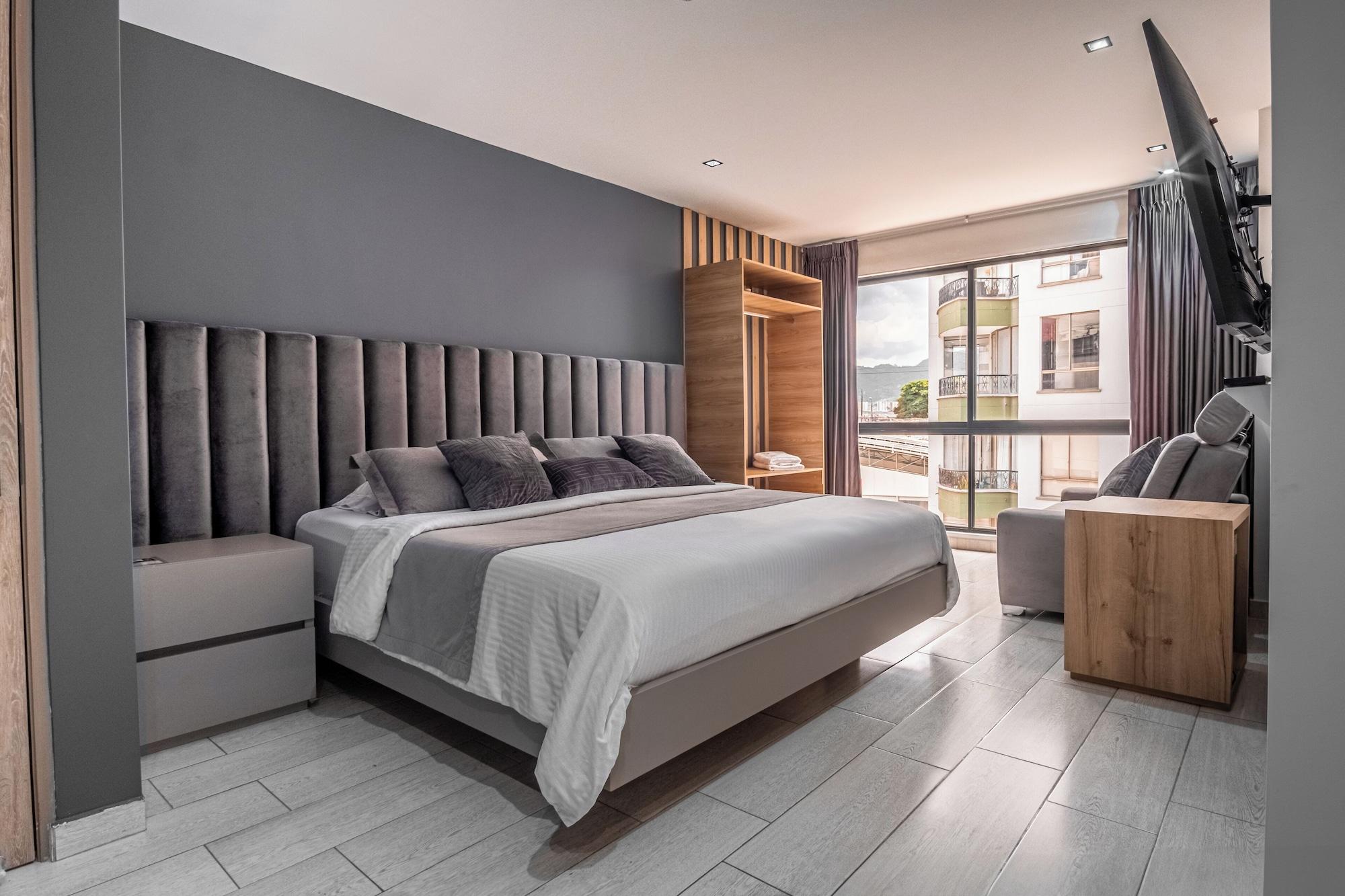 Varios Hotel Plaza doce