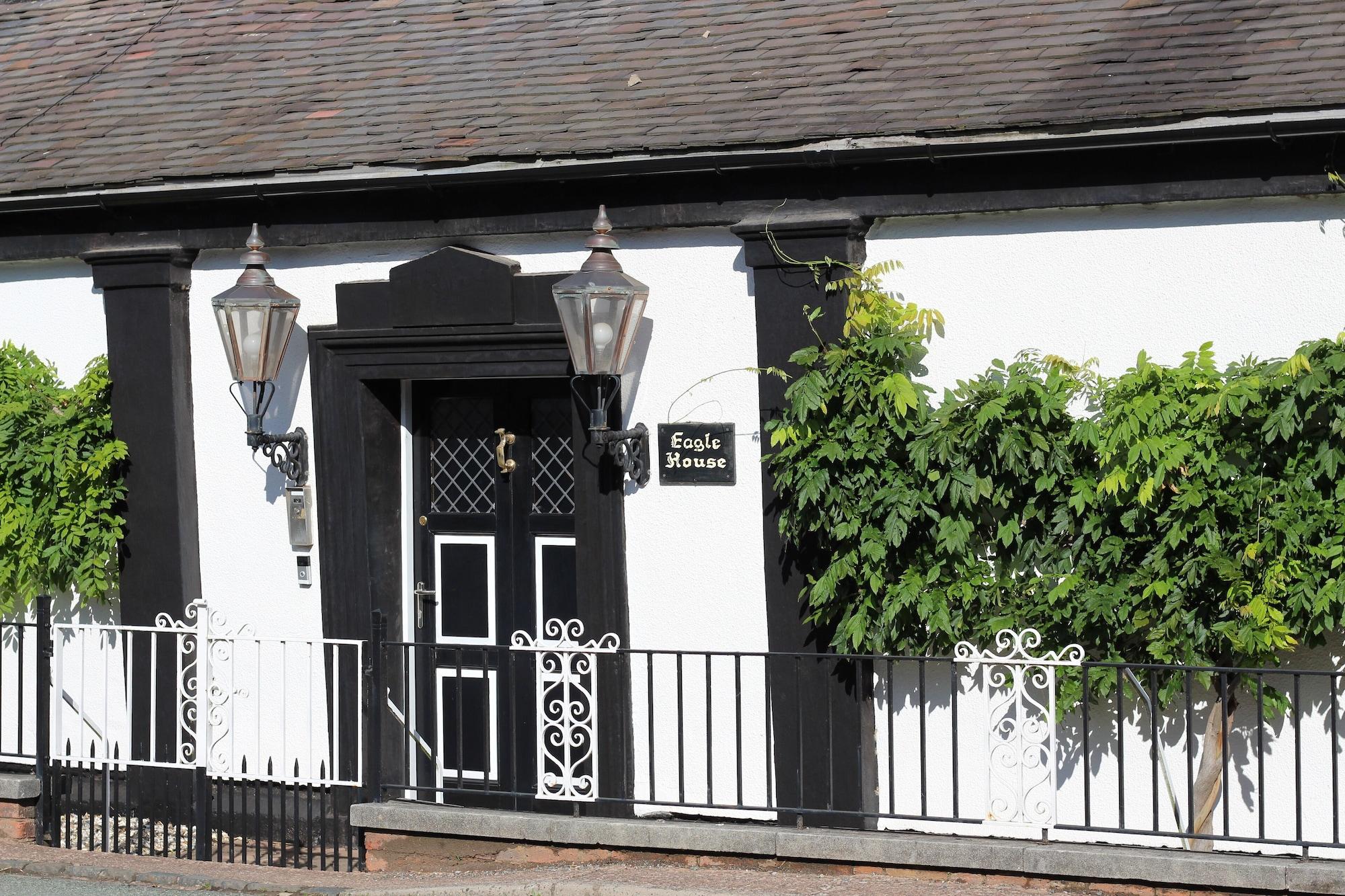 Vista Exterior Eagle House- Award Winning B&B and Apartment