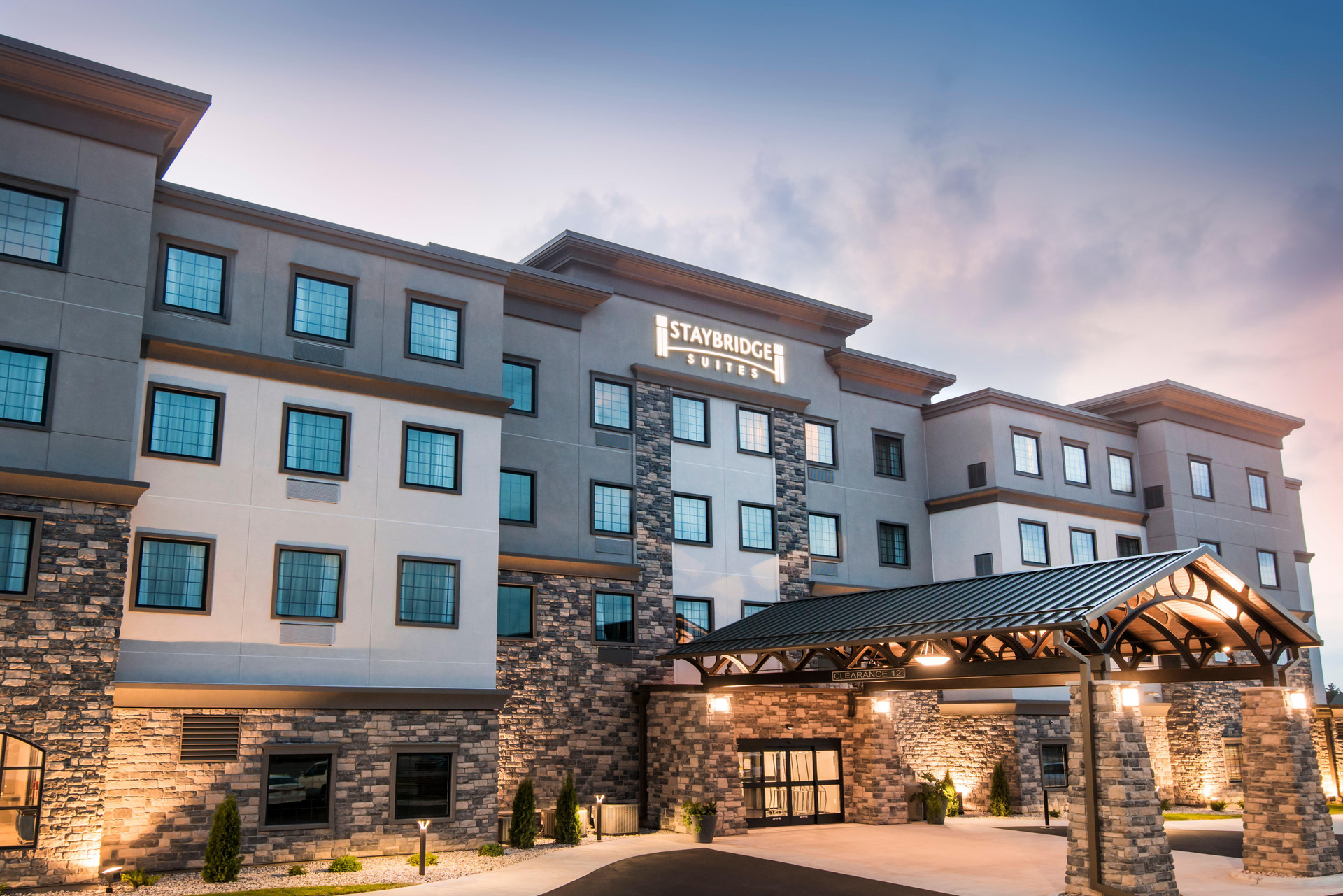 Vista Exterior Staybridge Suites Wisconsin Dells - Lake Delton