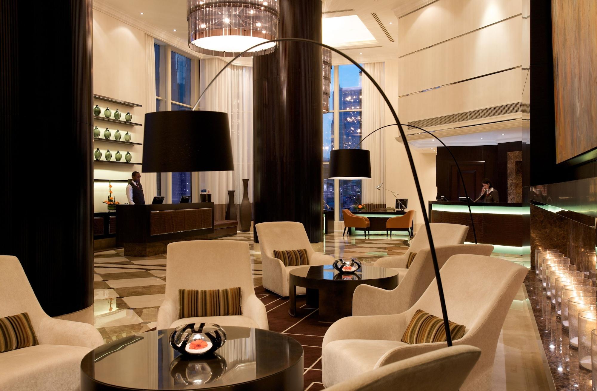 Vista Lobby Towers Rotana