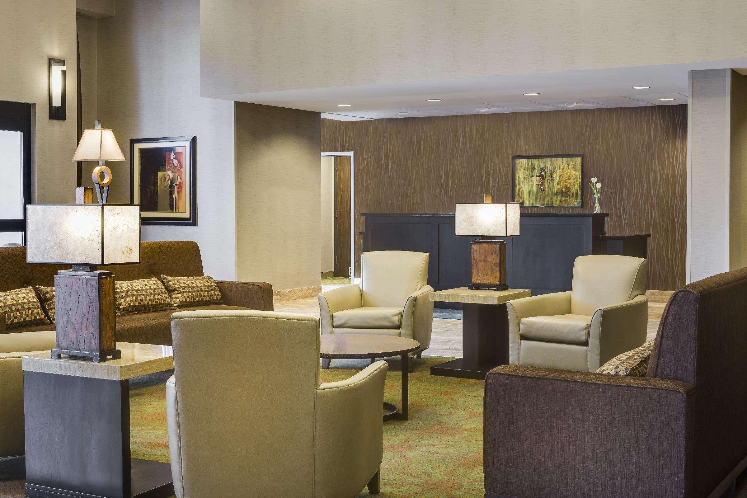 Vista Lobby Homewood Suites By Hilton Coralville - Iowa River 