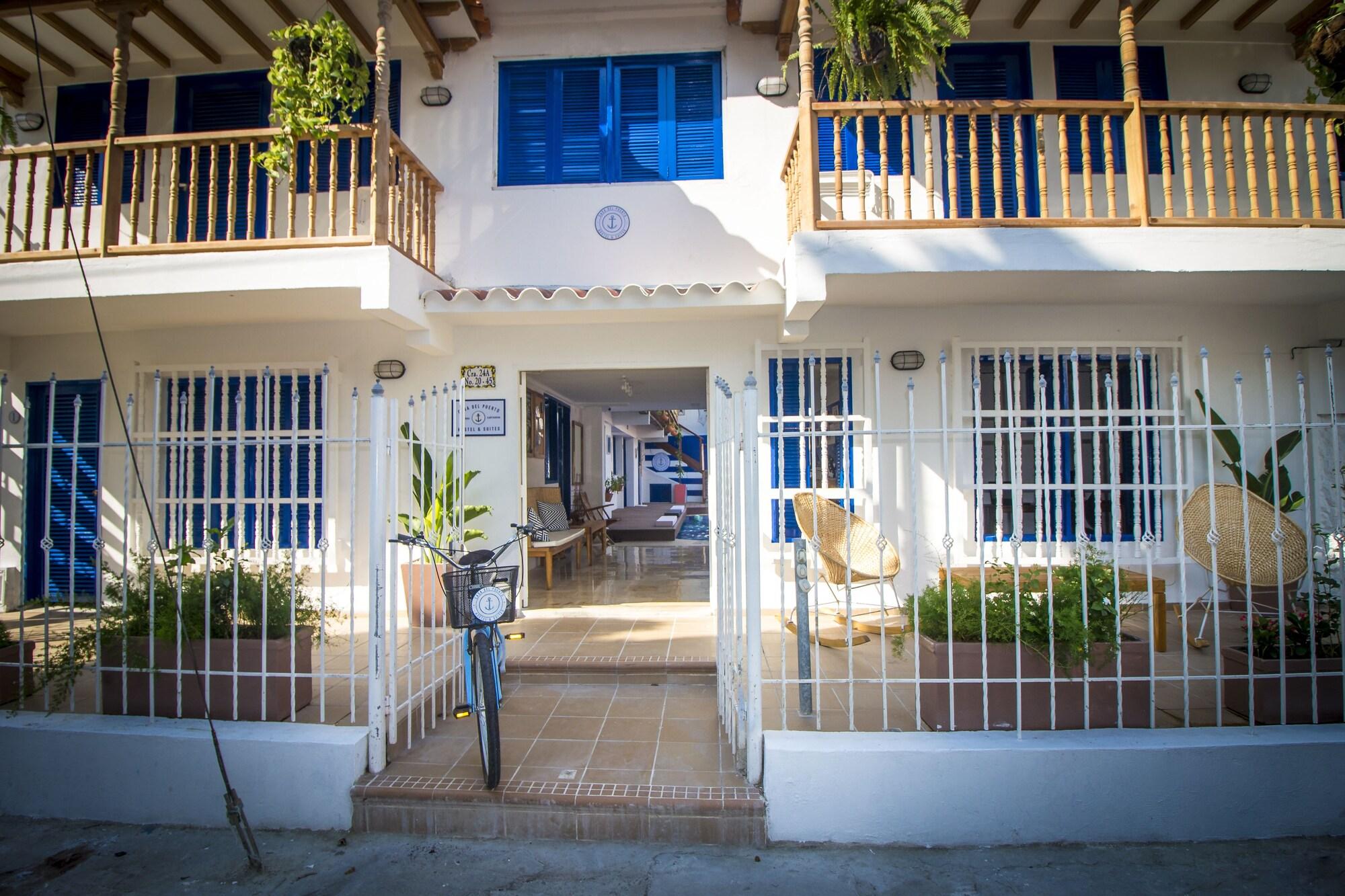 Vista Exterior Casa del Puerto Hostel & Suites