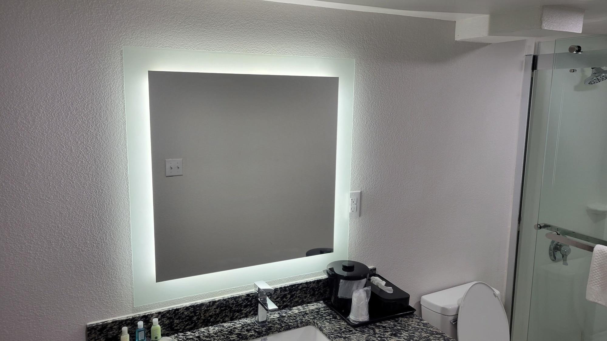Equipamiento de Habitación Quality Inn Forsyth near GA Public Safety Training Center