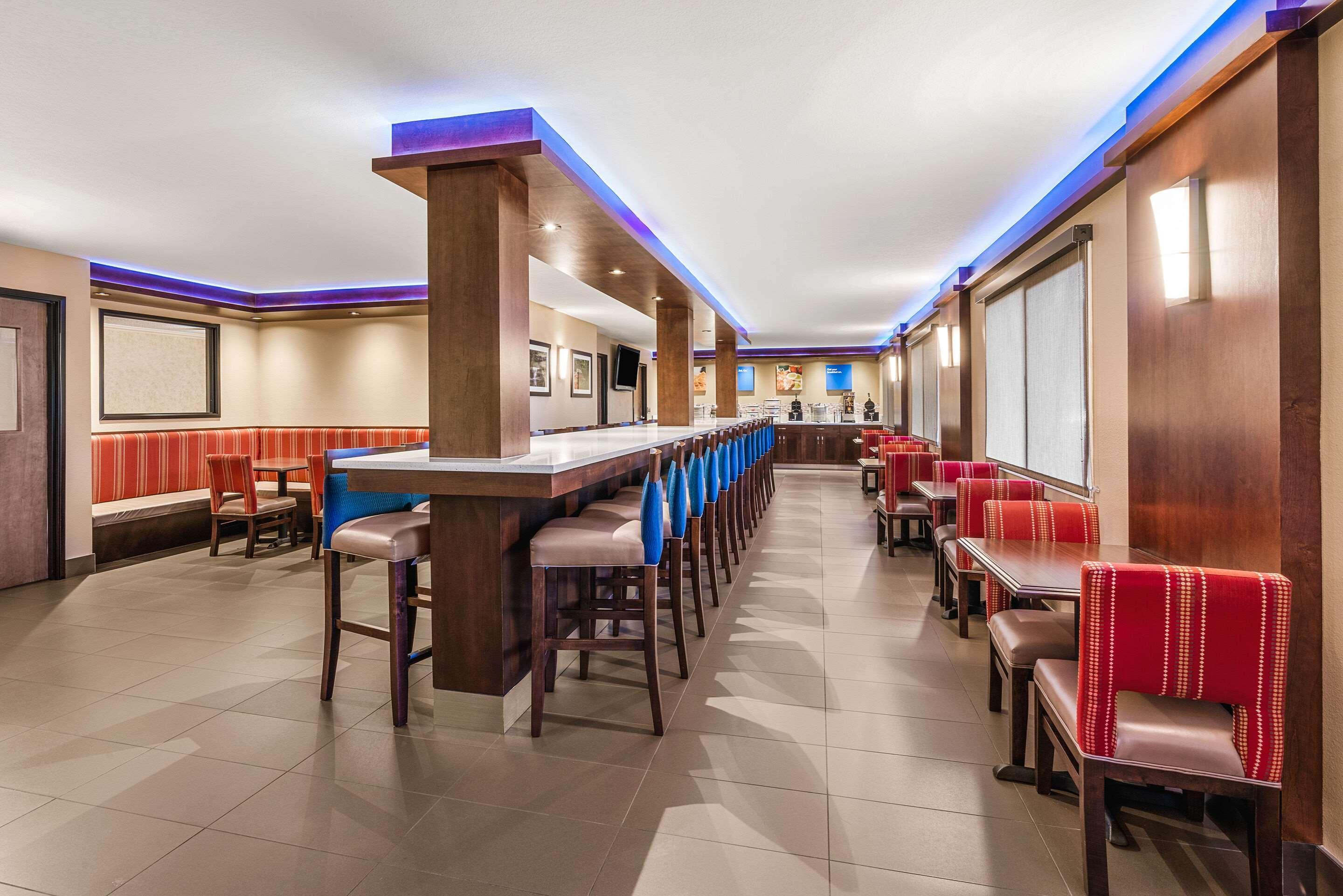 Restaurant Comfort Inn & Suites Vancouver Downtown City Center
