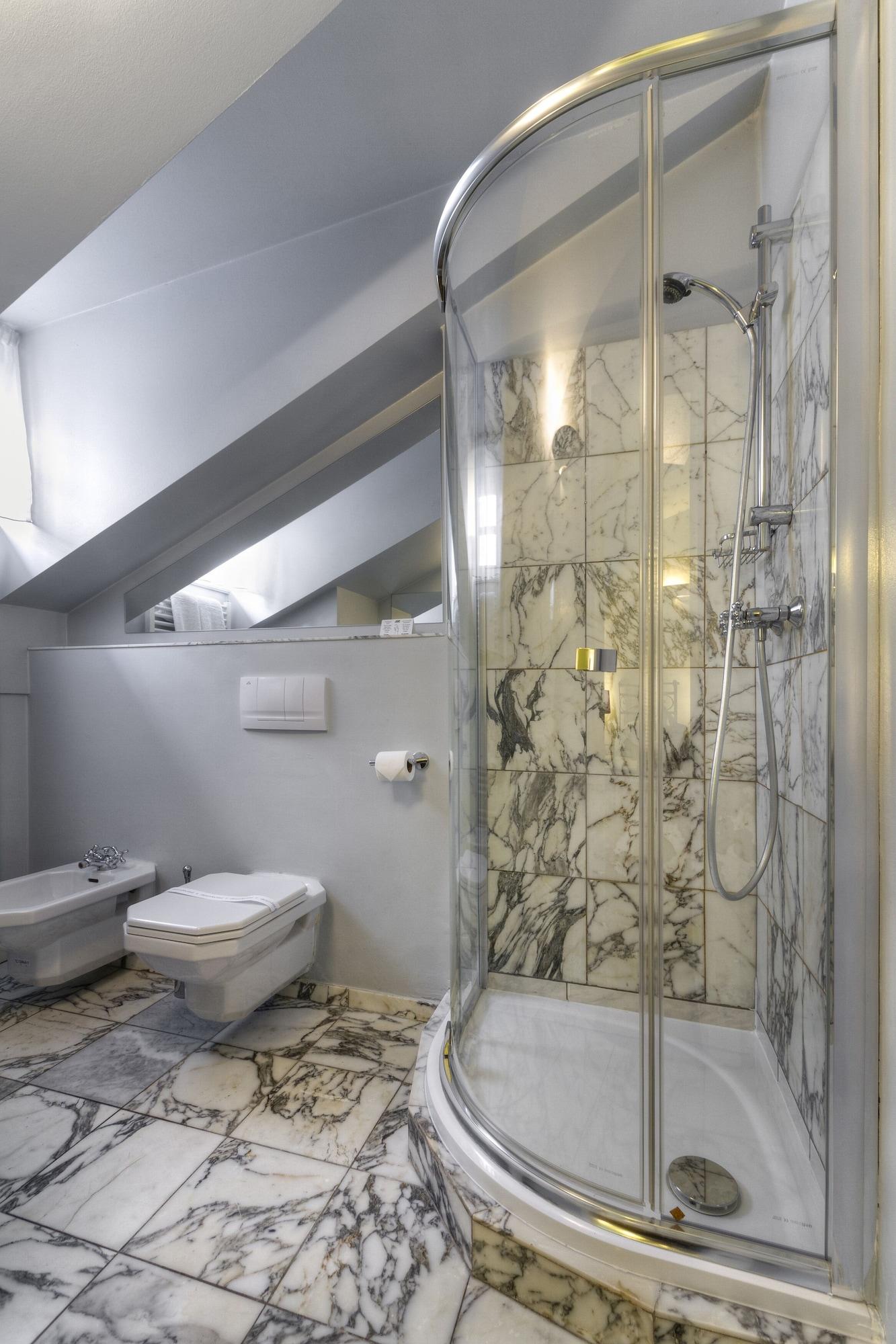 Equipamiento de Habitación Black Star Suites