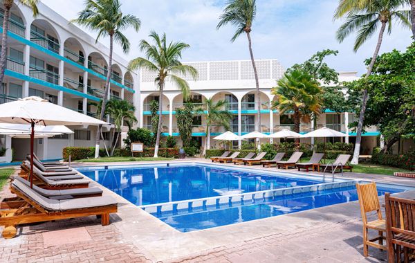 Hotel Suites Villasol