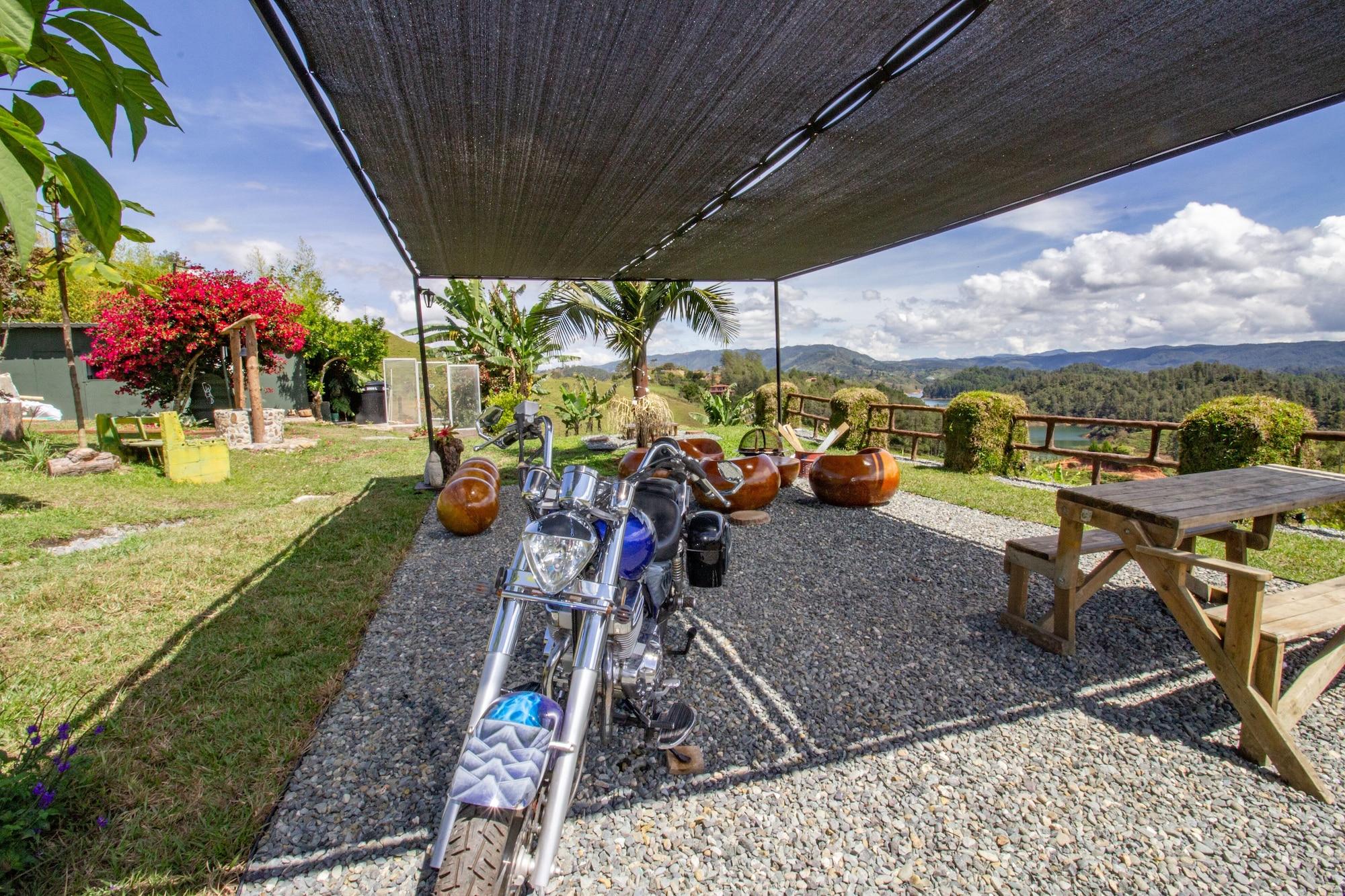 Vista Exterior HOBBIT HOTEL