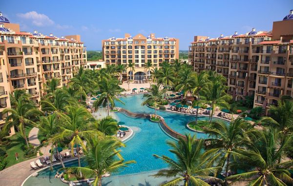 Villa Del Palmar Flamingos Beach Resort and Spa - Hoteles con parque acuático en Puerto Vallarta, México