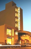 Alojamiento - Shelton Hotel