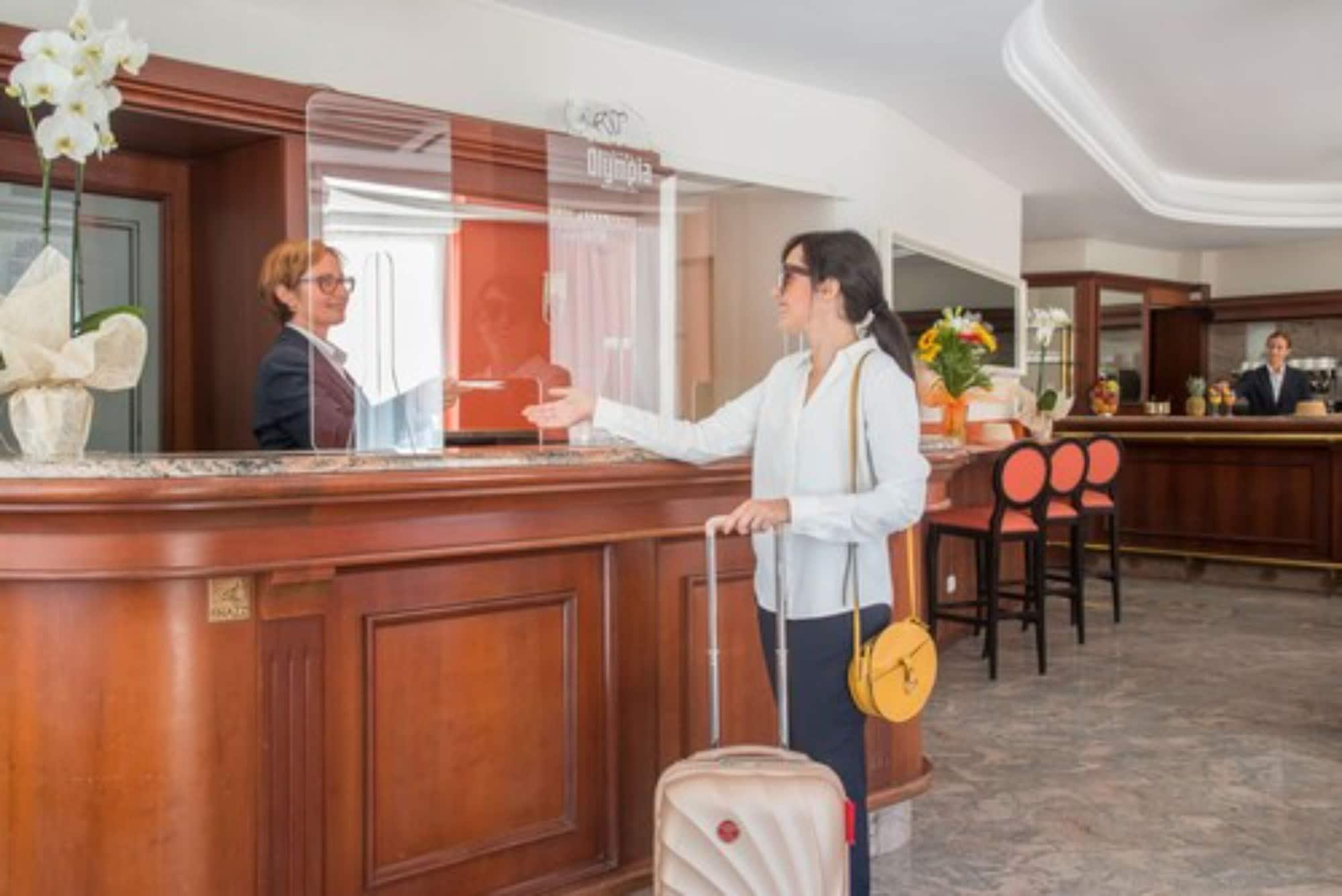 Vista Lobby Hotel Olympia