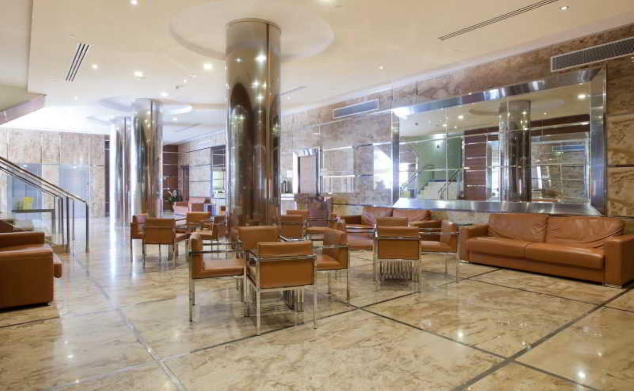Vista Lobby Gran Hotel Corona Sol