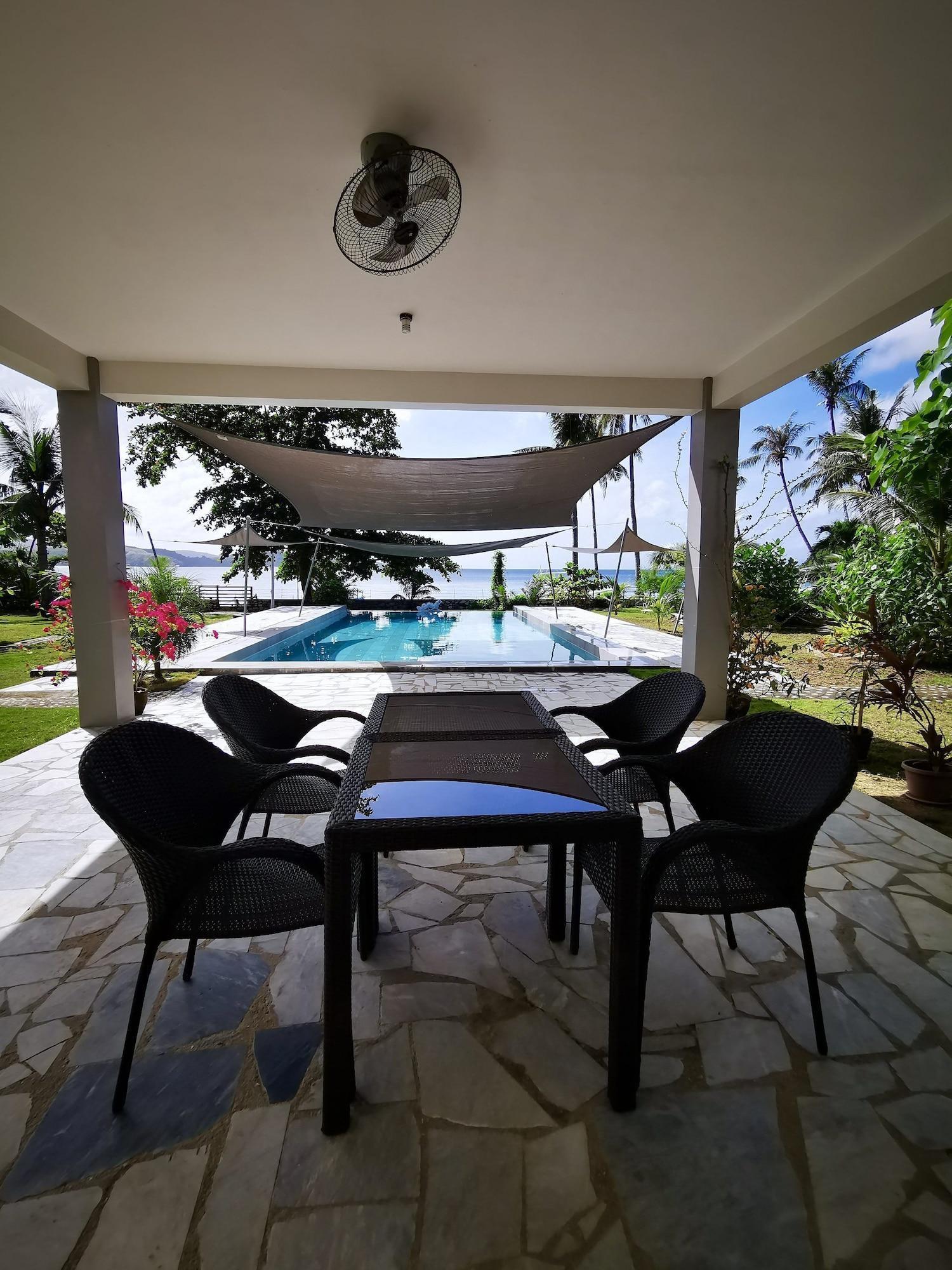 Vista Piscina Sunset Cove Beach & Dive Resort