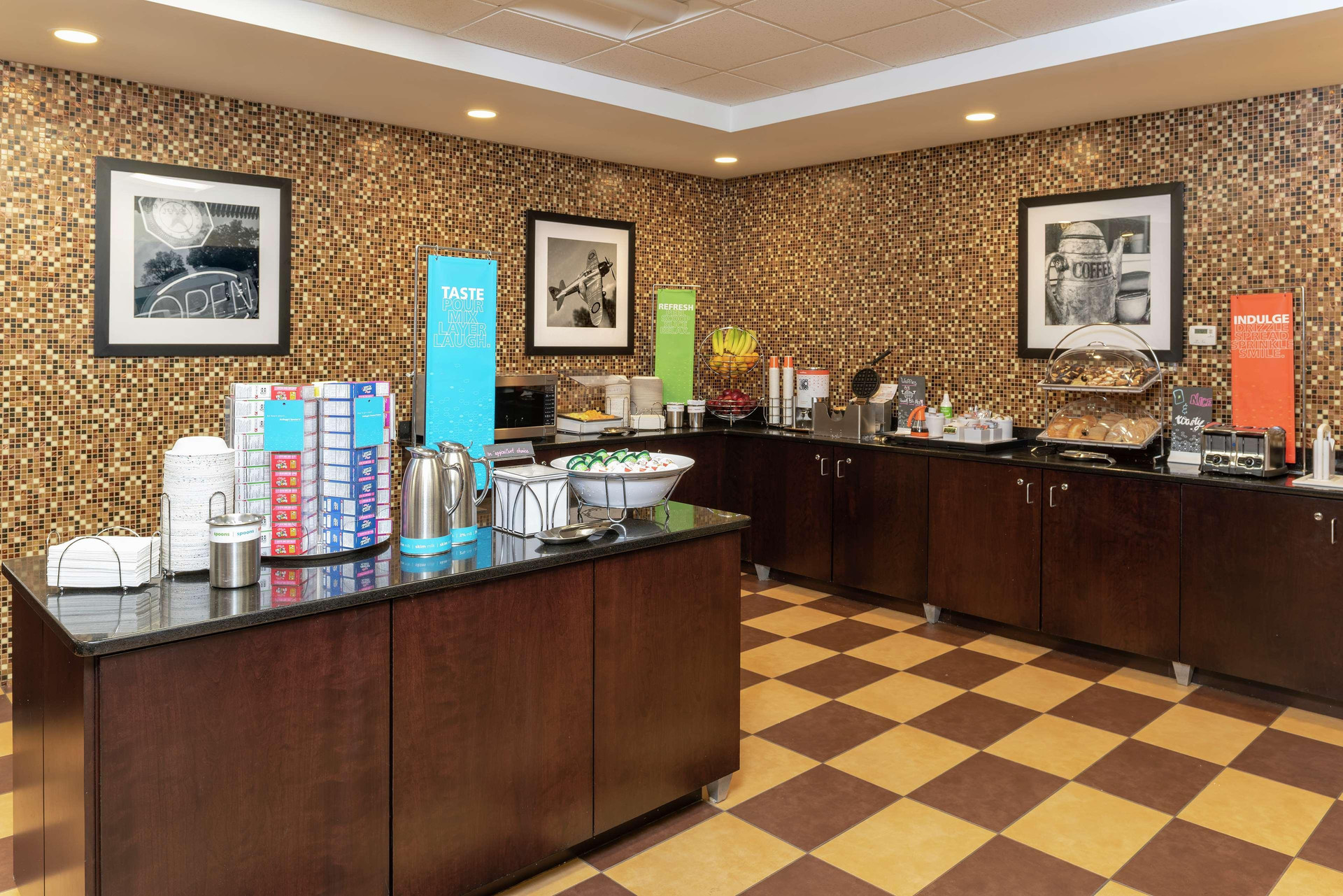 Restaurant Hampton Inn & Suites Cleveland-Airport/Middleburg Heights