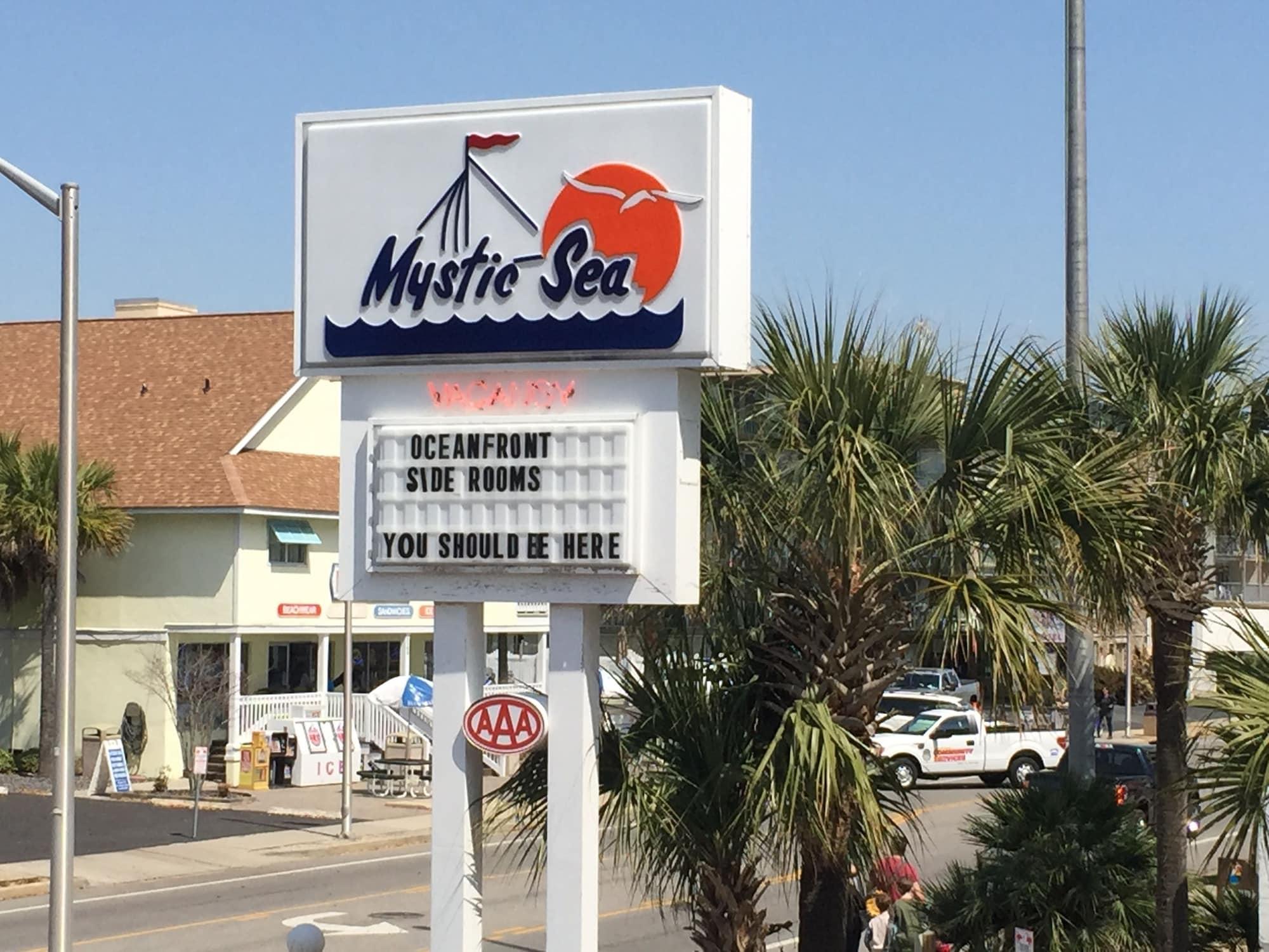 Vista Exterior Mystic Sea Resort
