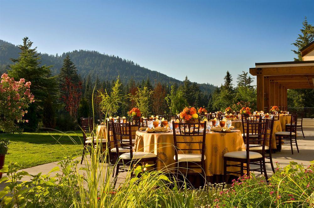 Varios Tenaya Lodge