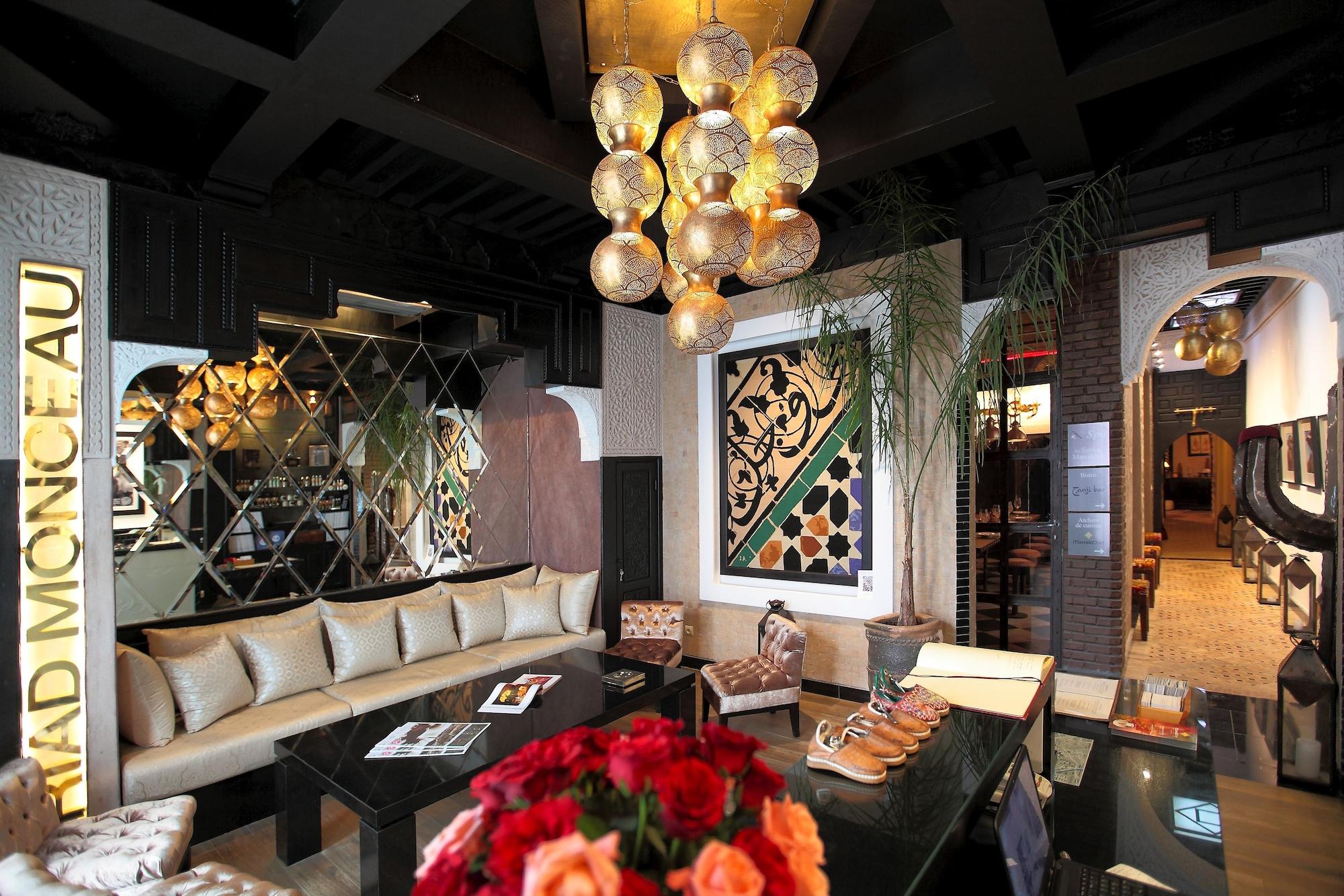 Vista Lobby Le Riad Monceau