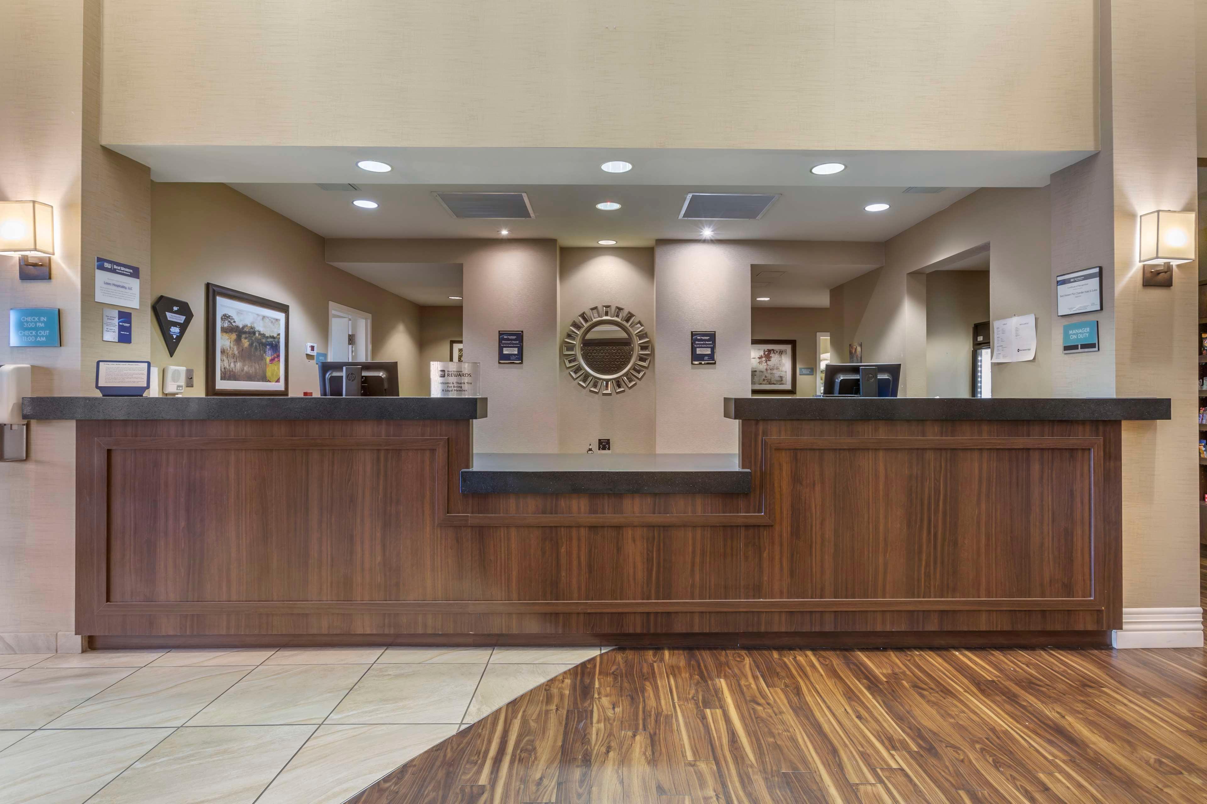 Vista Lobby Best Western Plus Chandler Hotel & Suites