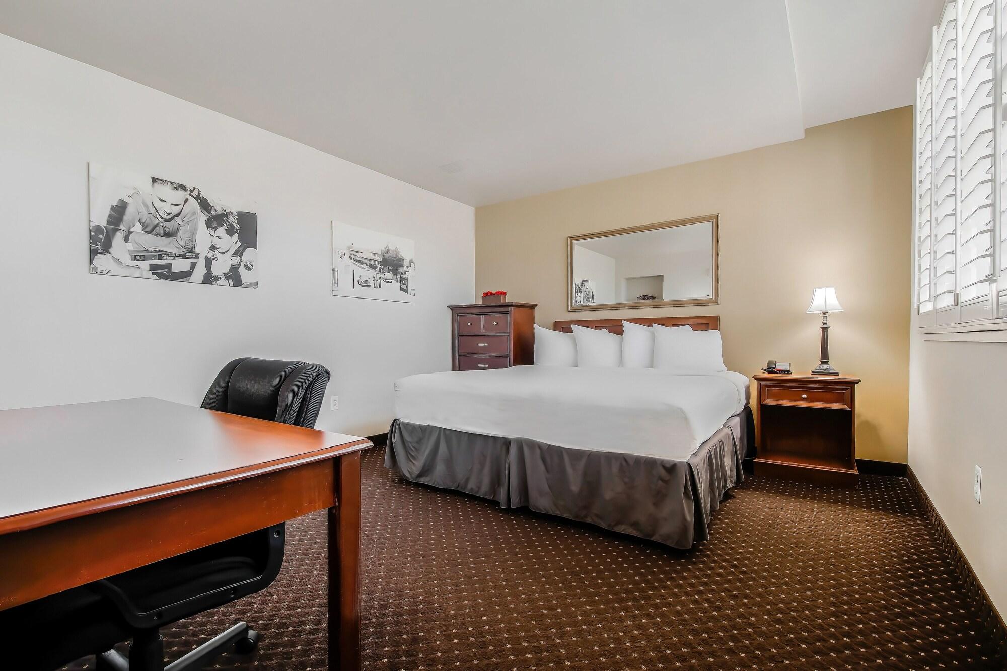 Habitación Lions Gate Hotel