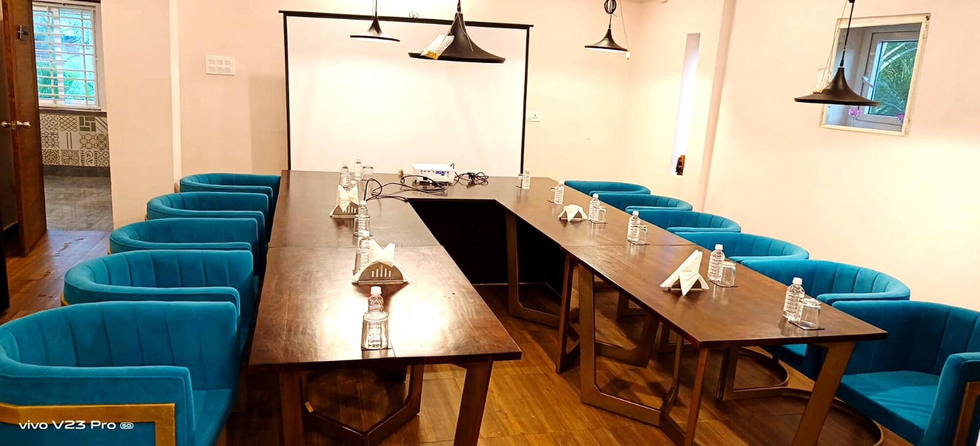 Restaurant DE CROWN LUXURY HOTEL