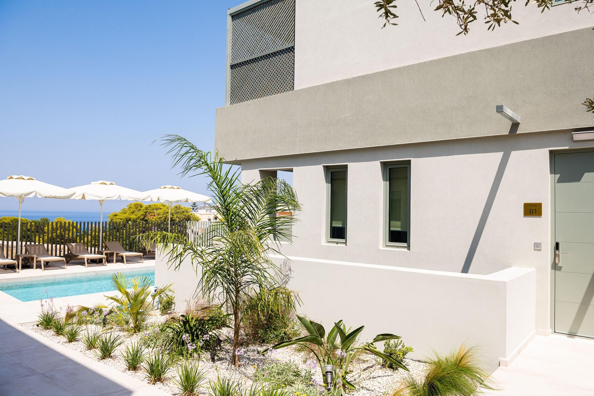 Varios Heliades Residence