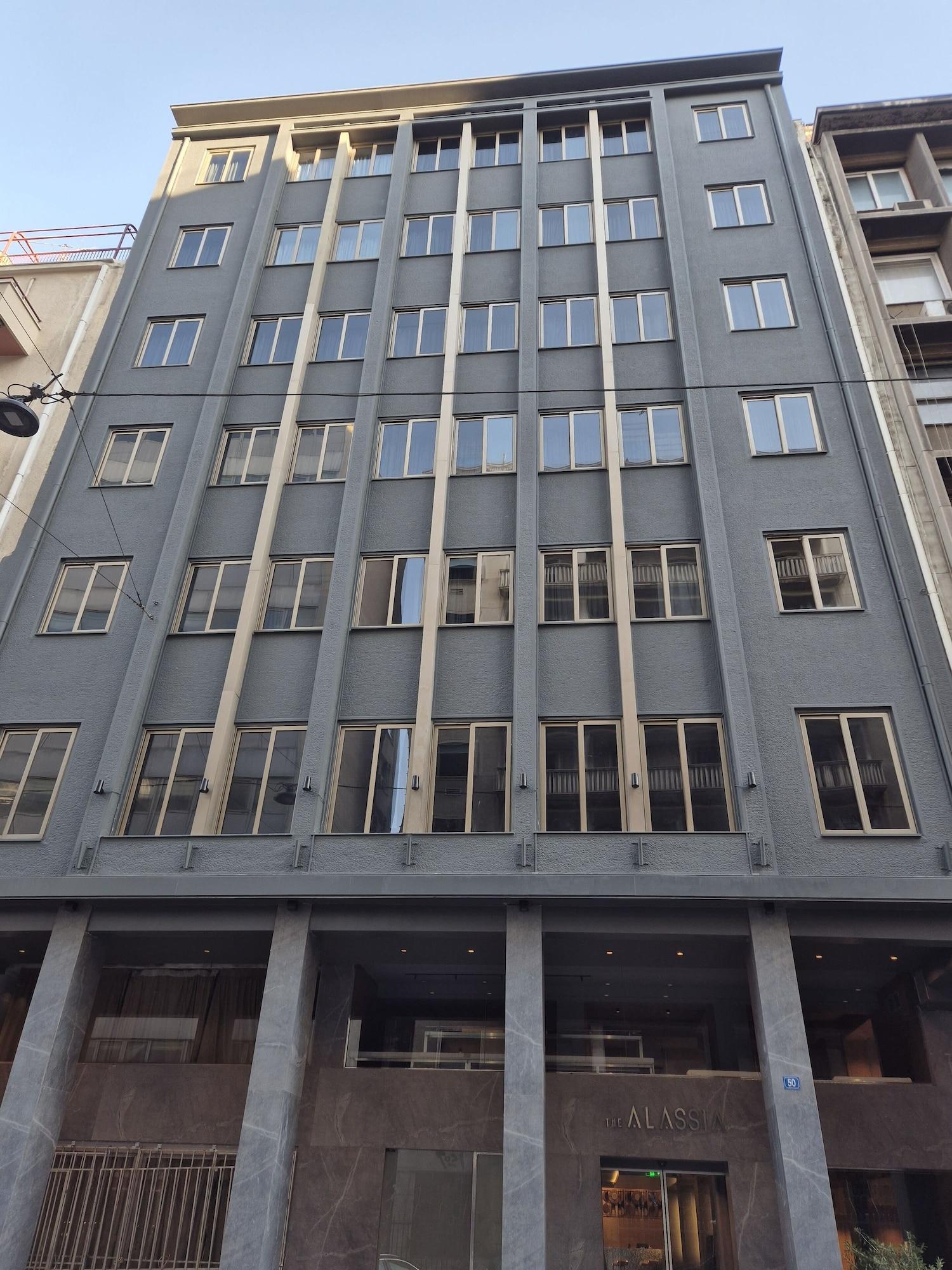 Varios THE ALASSIA HOTEL